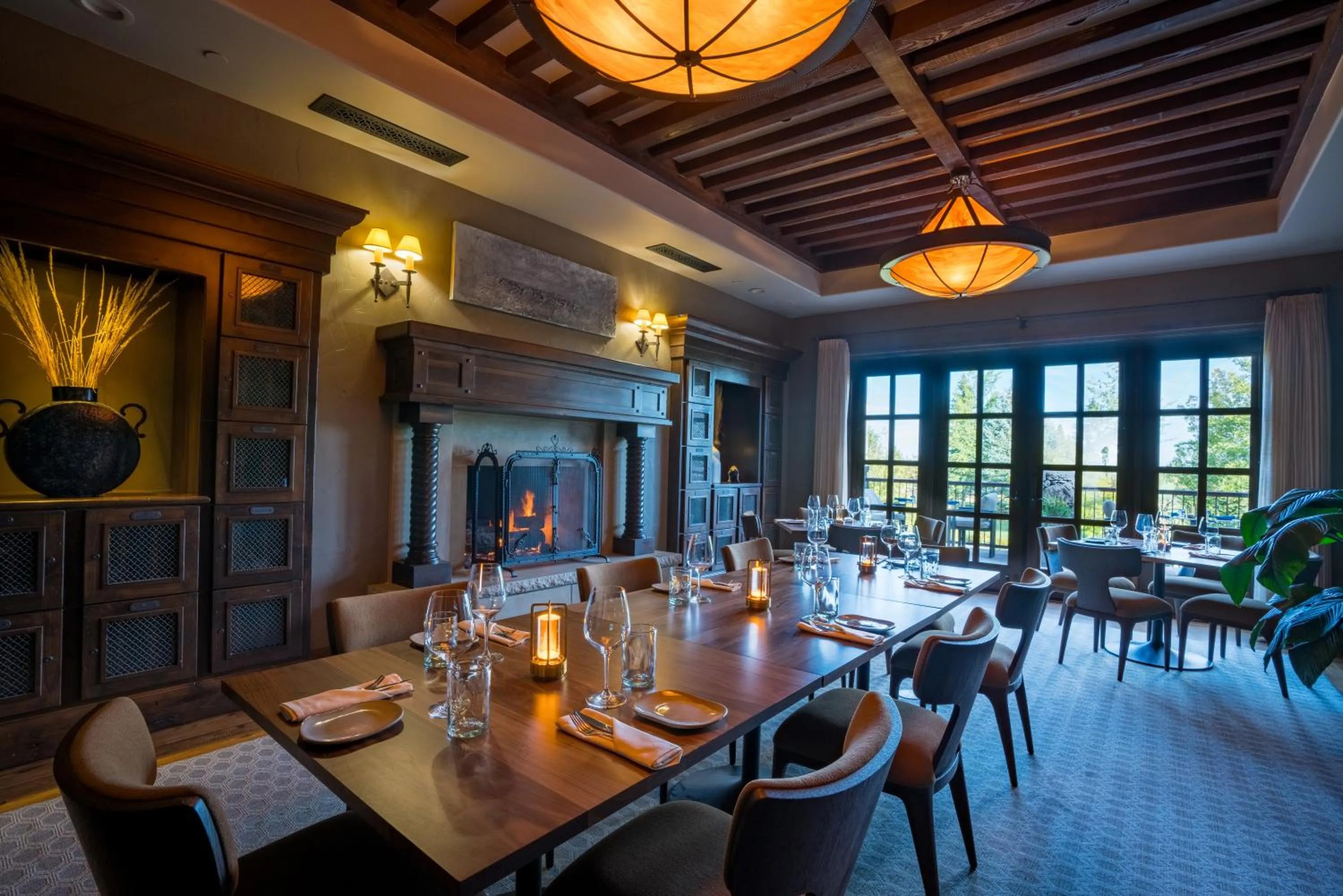 Dining area in Juniper Preserve