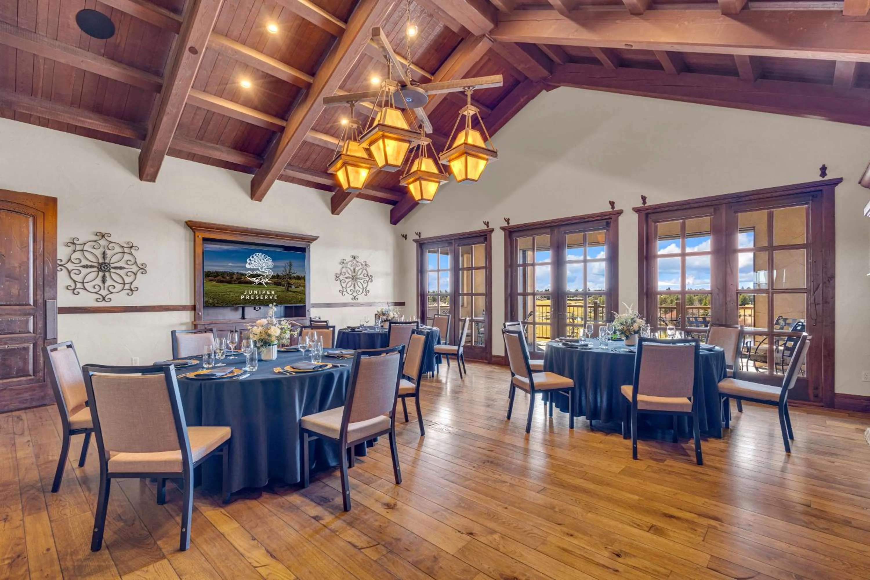 Meeting/conference room in Juniper Preserve