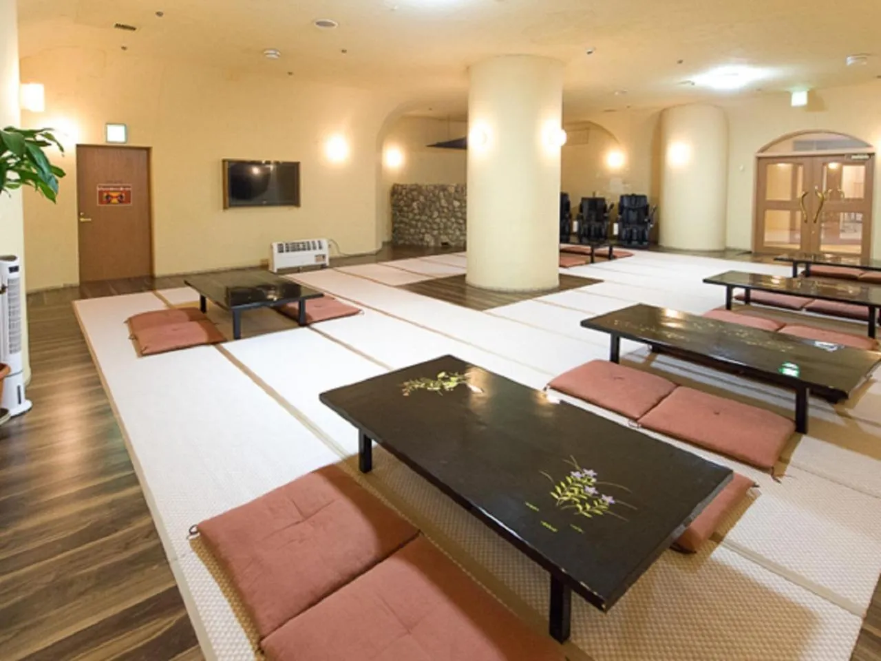 Restaurant/places to eat in Spa Resort LiVEMAX