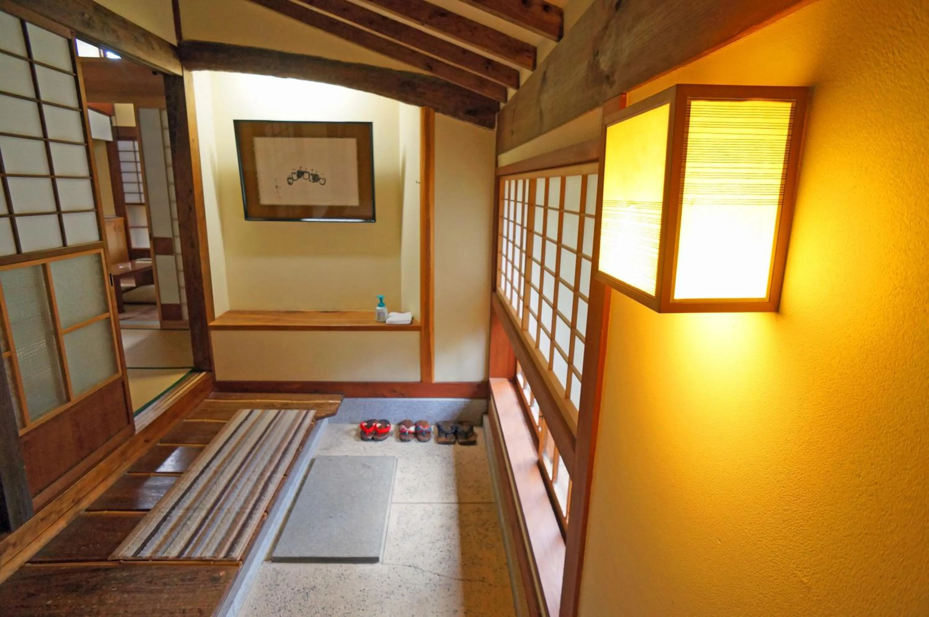 Facade/entrance in Mujinzo