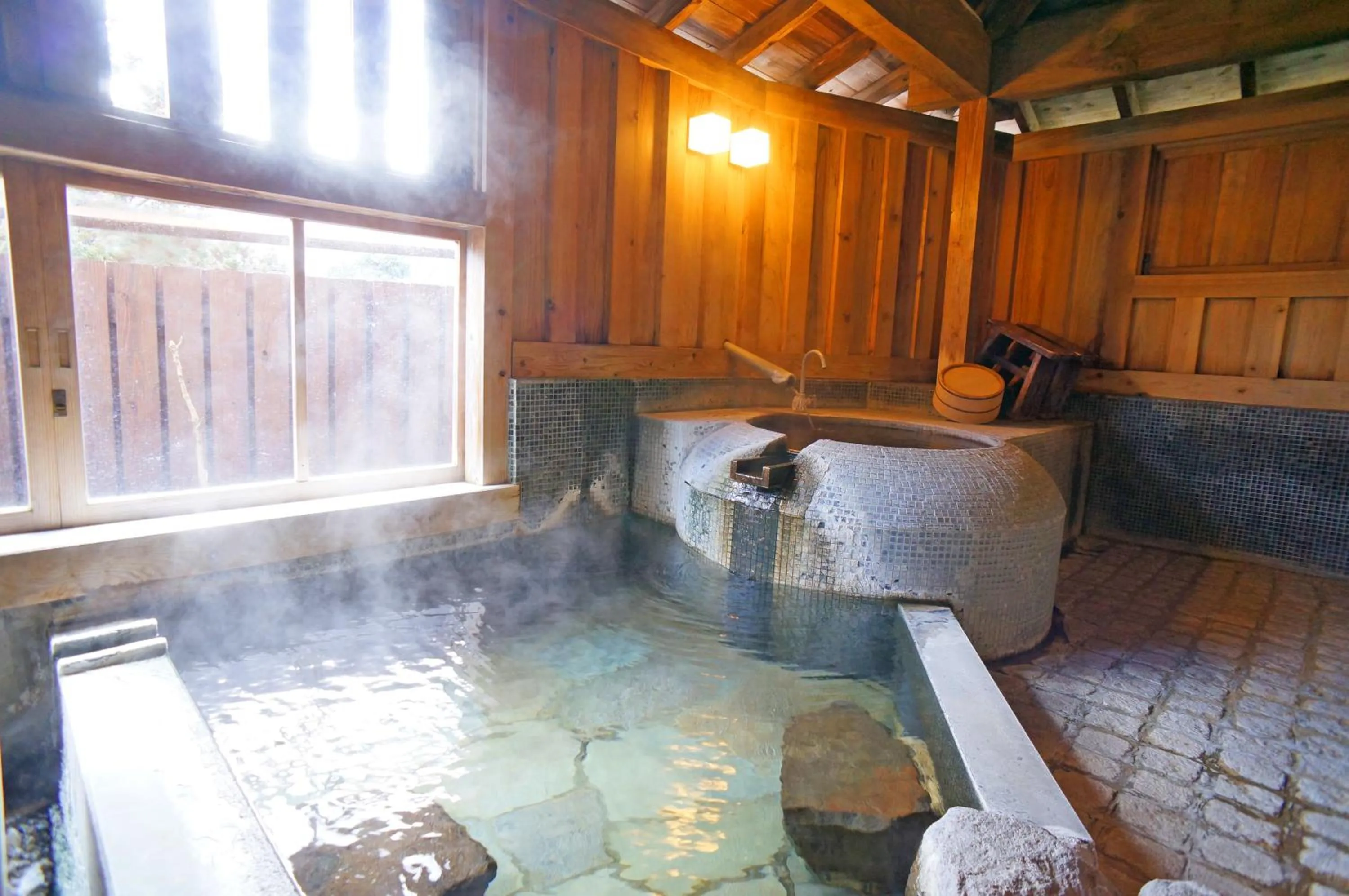 Hot Spring Bath in Mujinzo