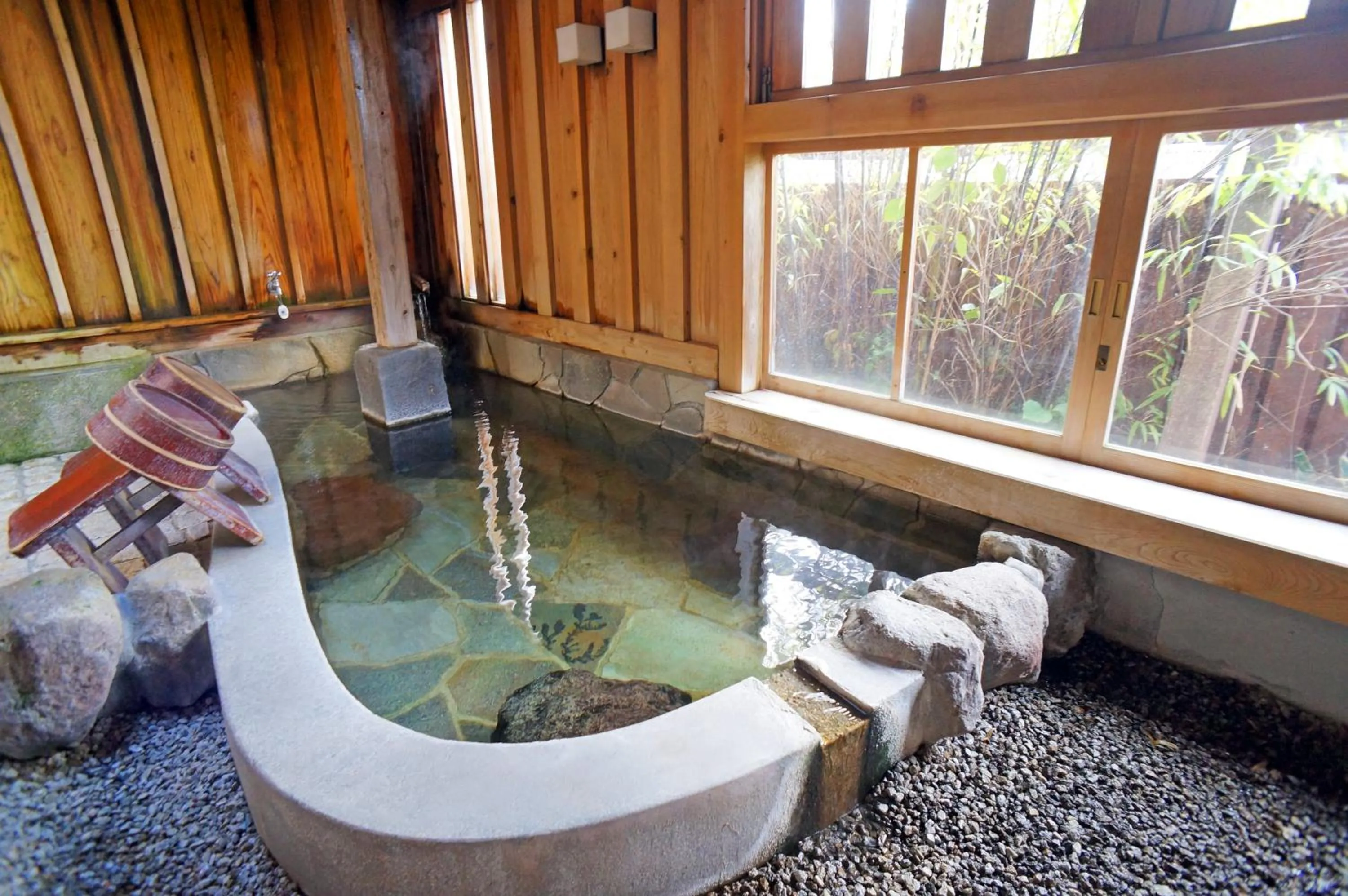 Hot Spring Bath in Mujinzo