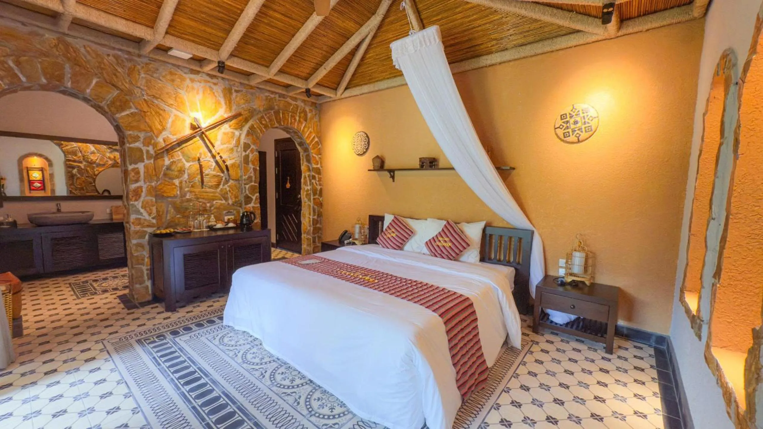 Photo of the whole room, Bed in Mai Chau Ecolodge