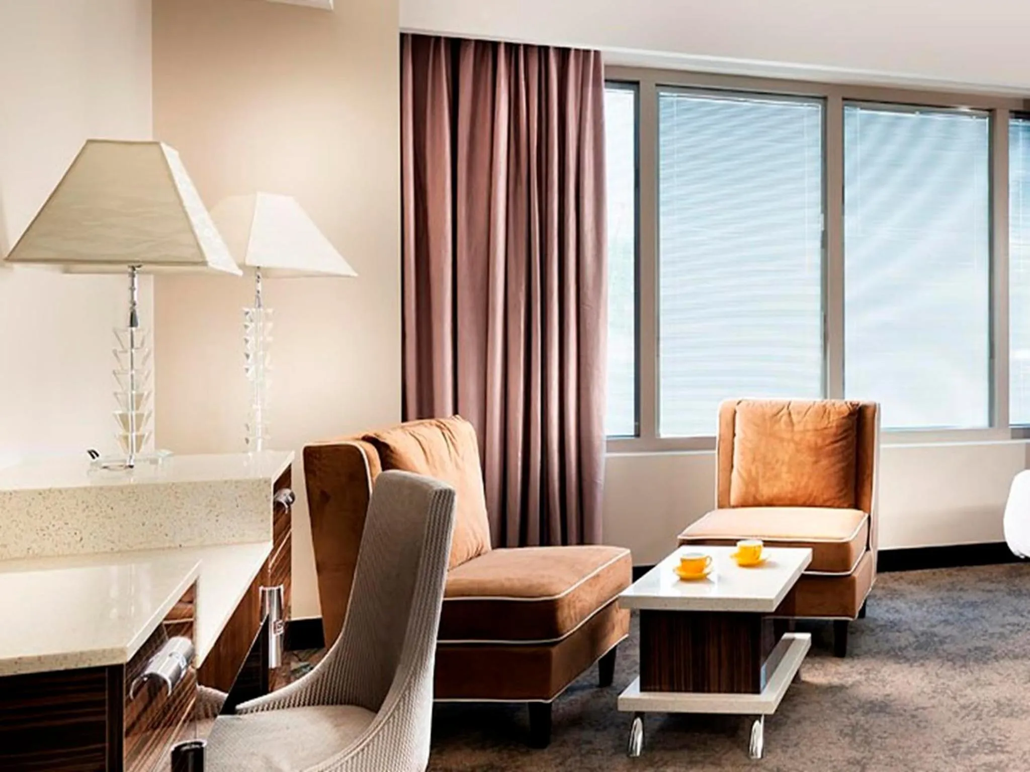 Seating area in Swan River Hotel