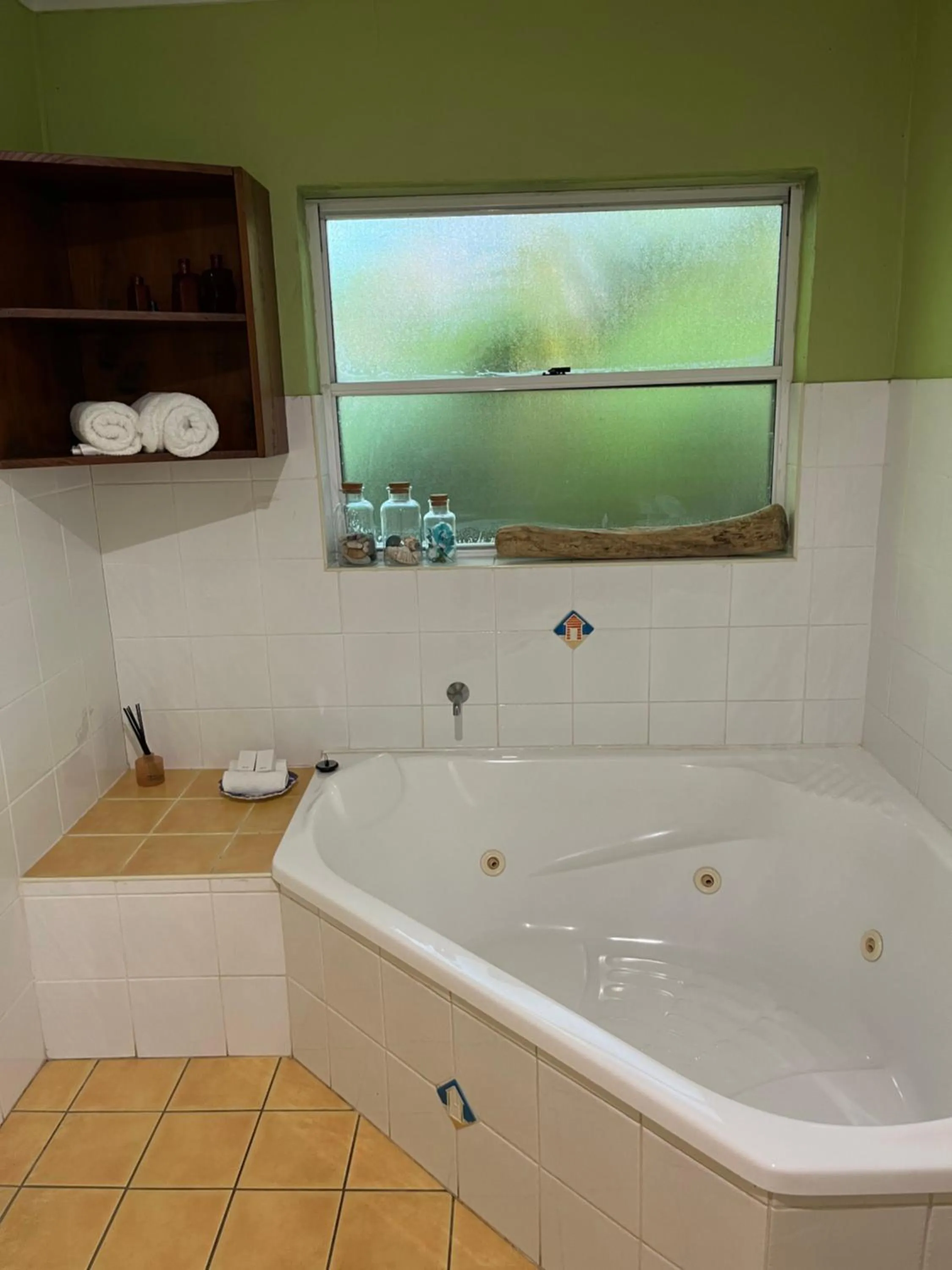 Safety Beach Bungalows