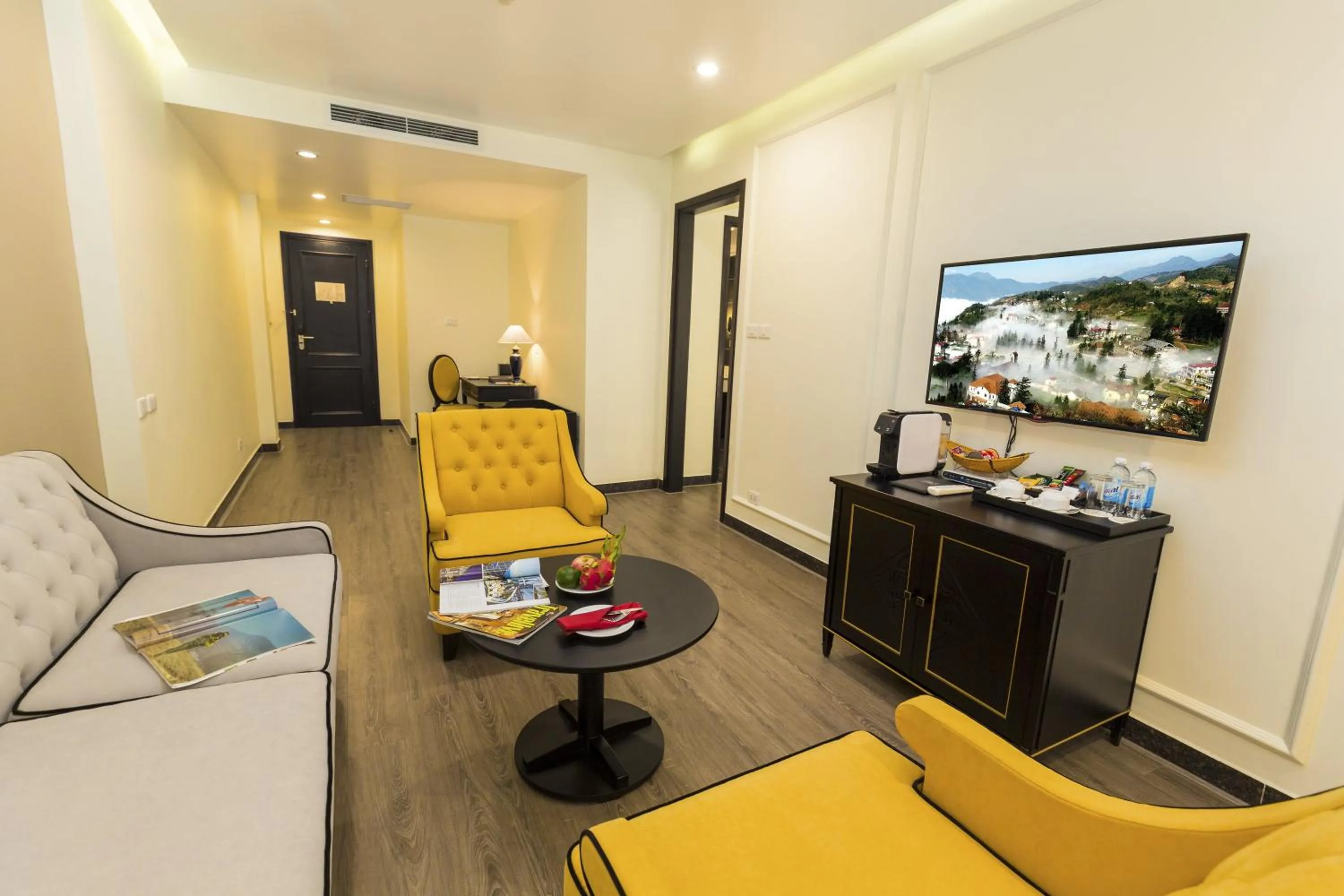 Living room in Hotel Sapa Square Affiliated by Melia