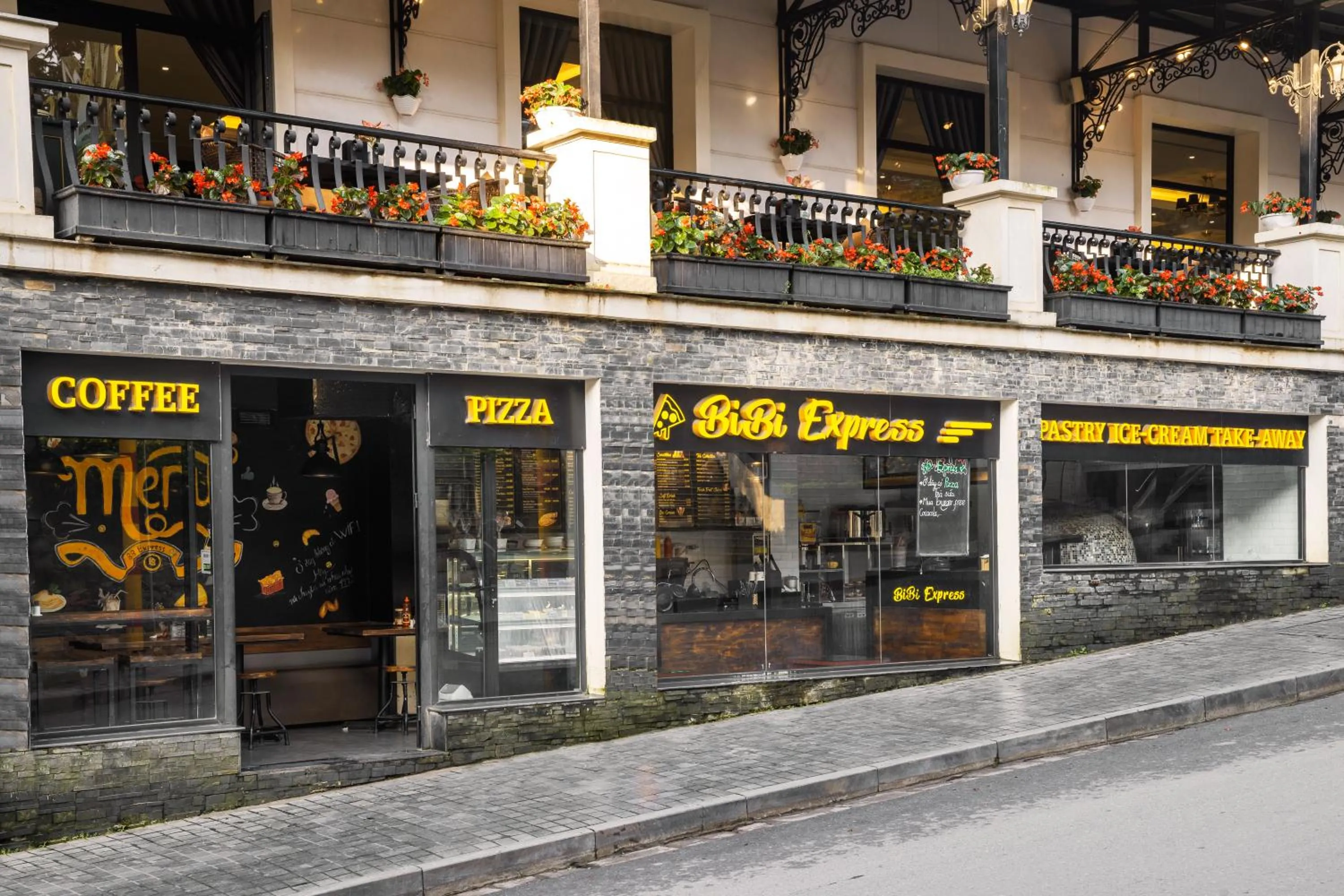 Property building in Hotel Sapa Square Affiliated by Melia