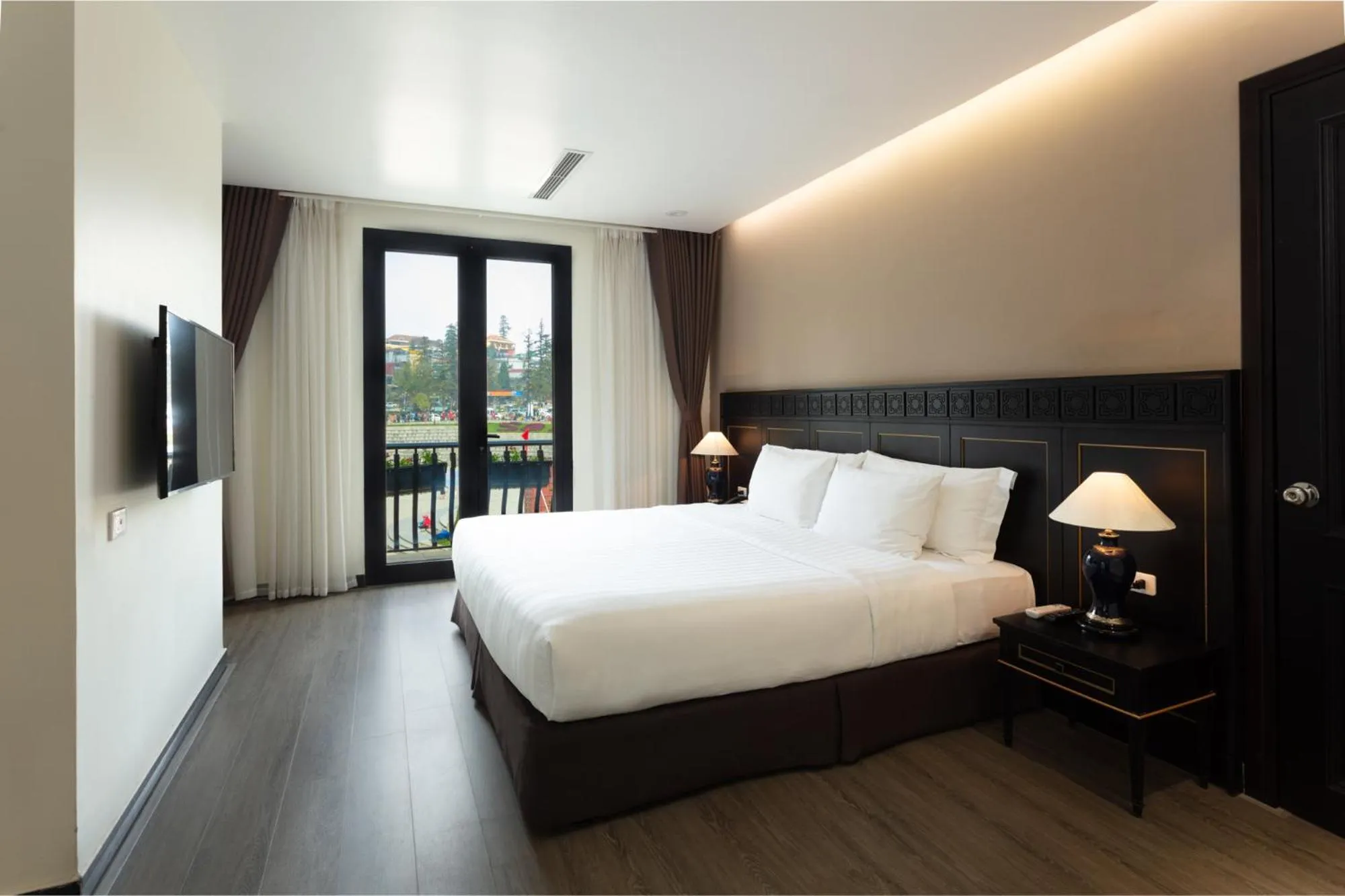 Bed in Hotel Sapa Square Affiliated by Melia