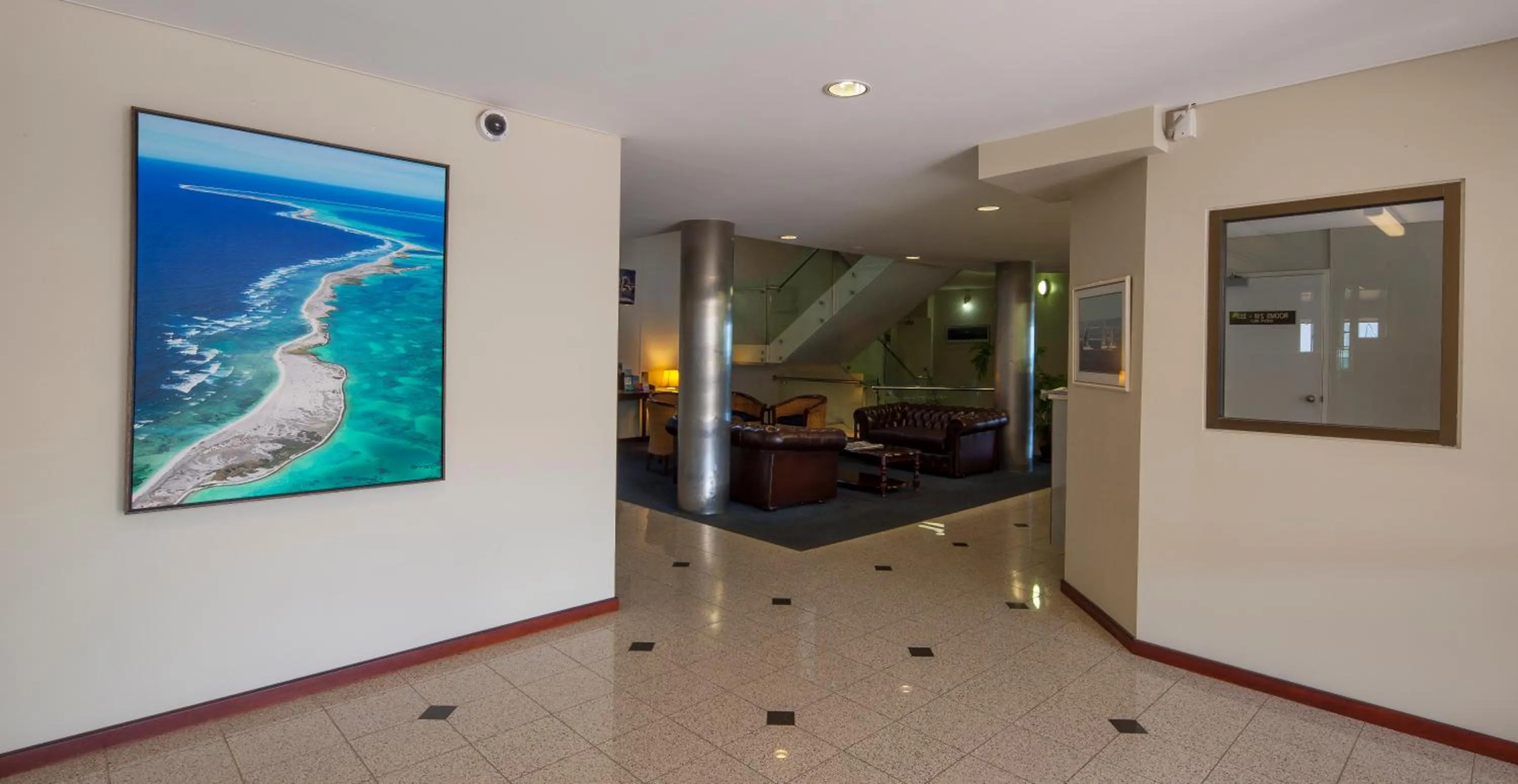 Logo/Certificate/Sign in Ocean Centre Hotel