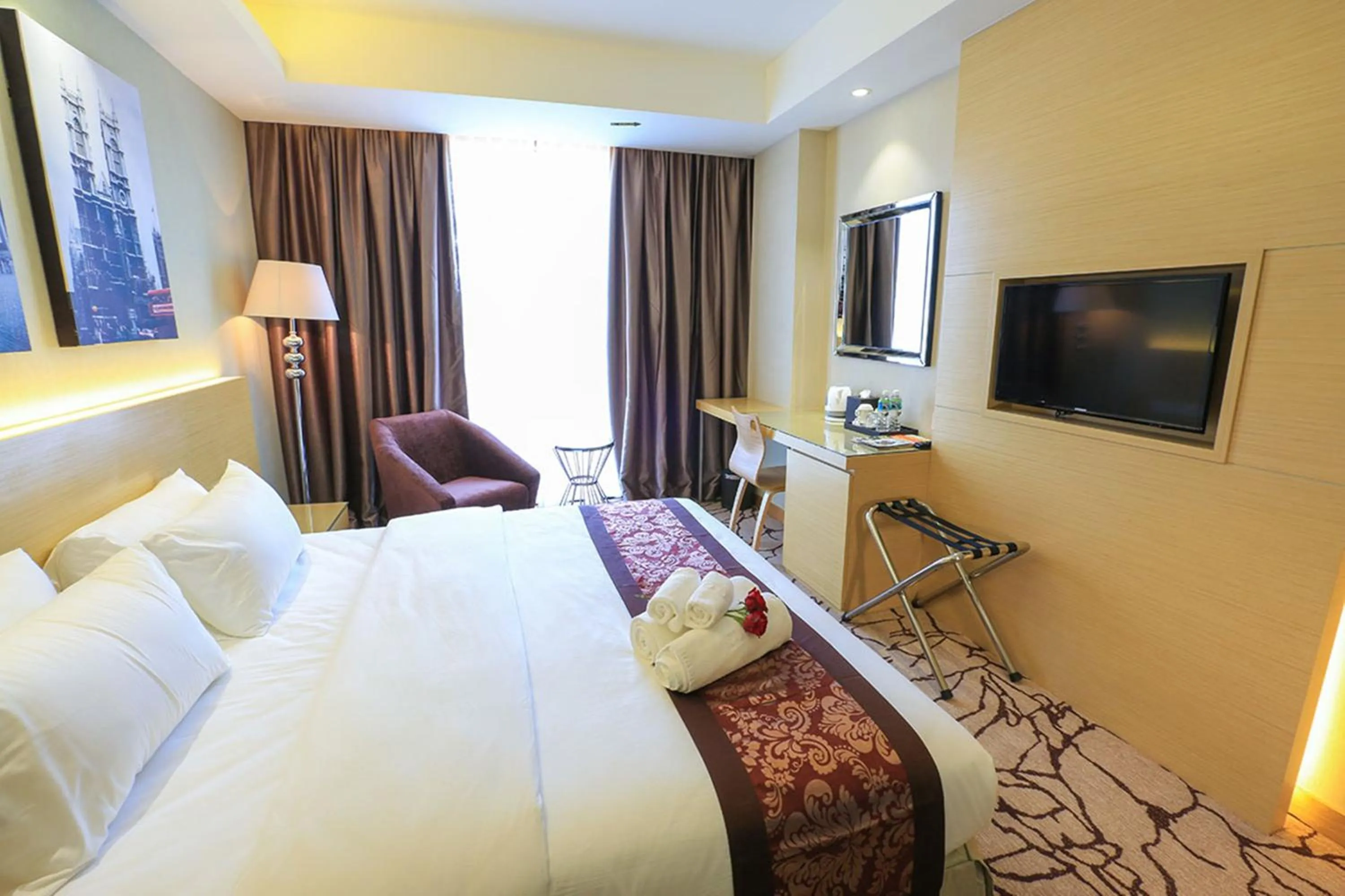 Photo of the whole room, Bed in Eco Tree Hotel, Melaka