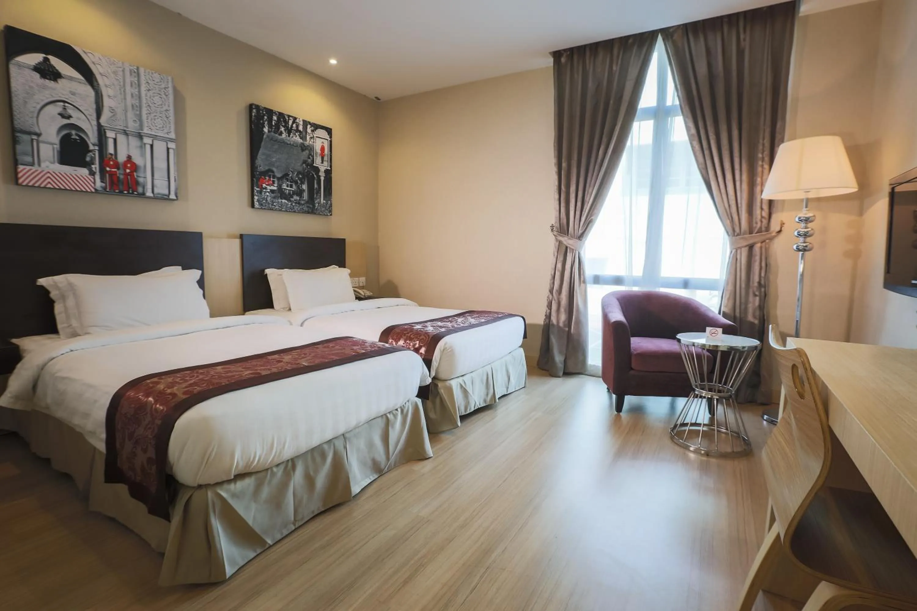 Photo of the whole room, Bed in Eco Tree Hotel, Melaka