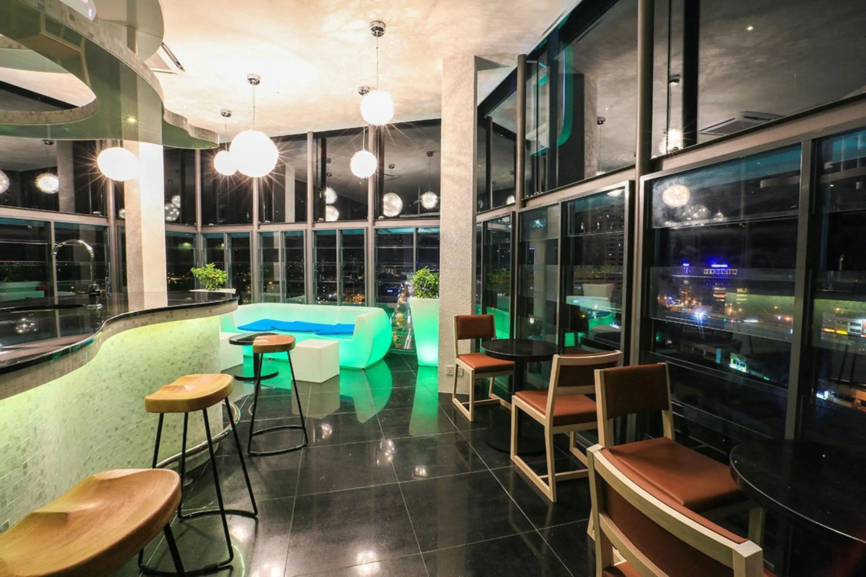 Restaurant/places to eat in Eco Tree Hotel, Melaka