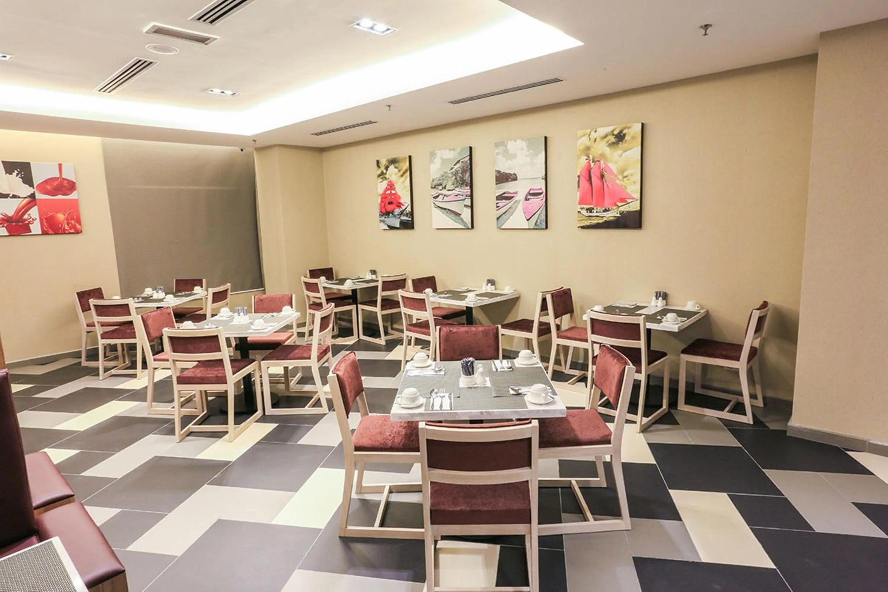 Restaurant/places to eat in Eco Tree Hotel, Melaka