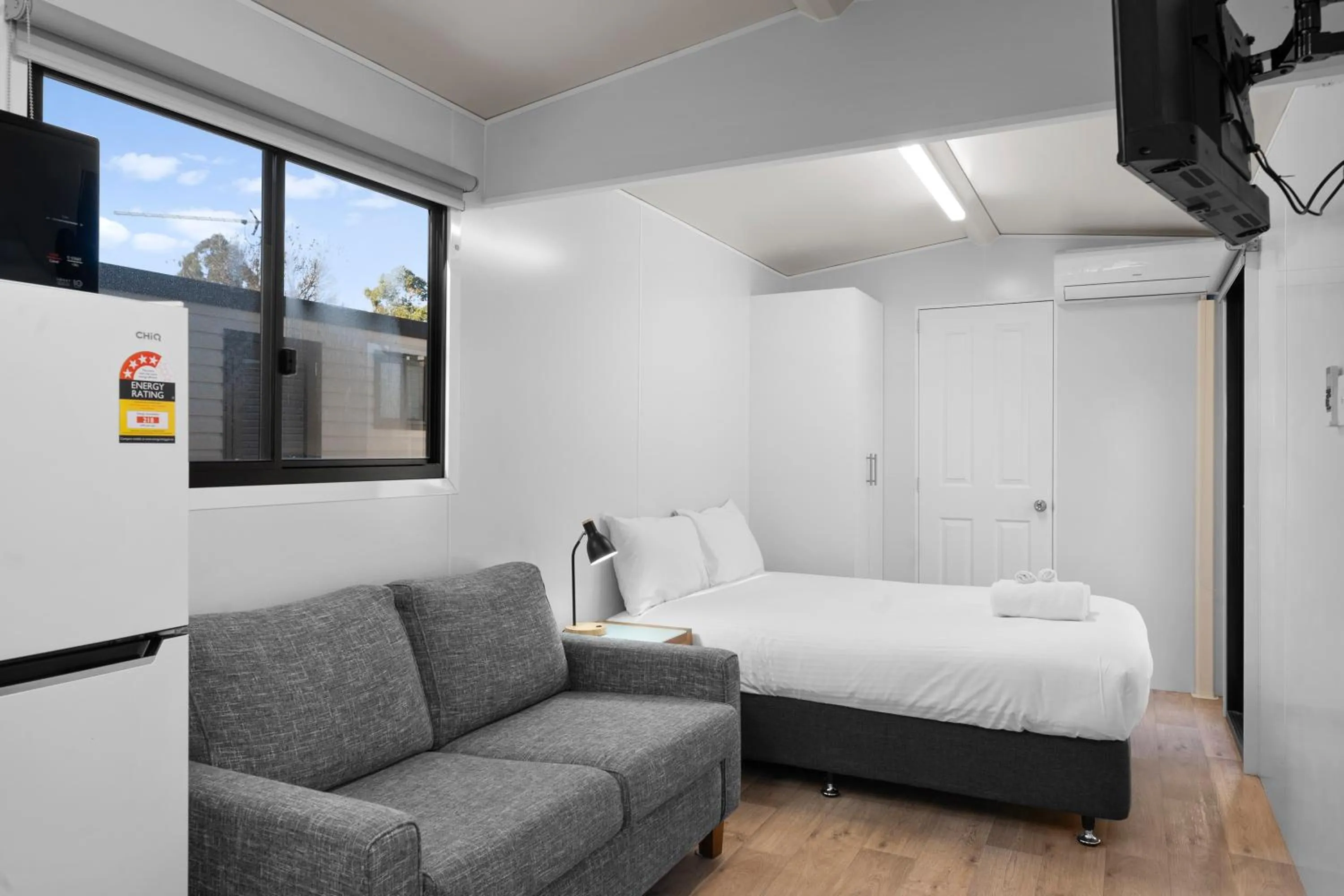 Bed in Shepparton Holiday Park and Village