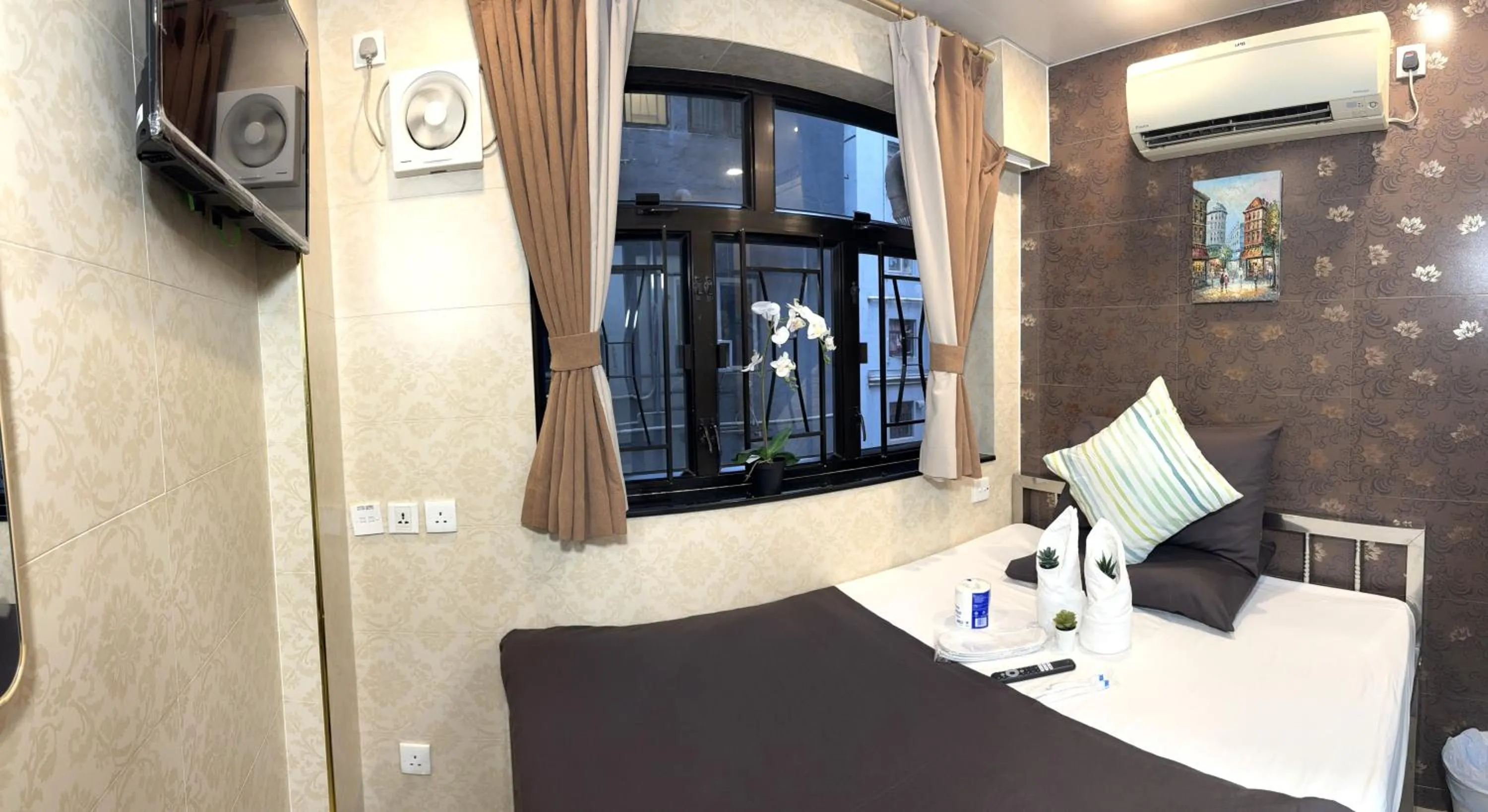 Bed in New International Guest House