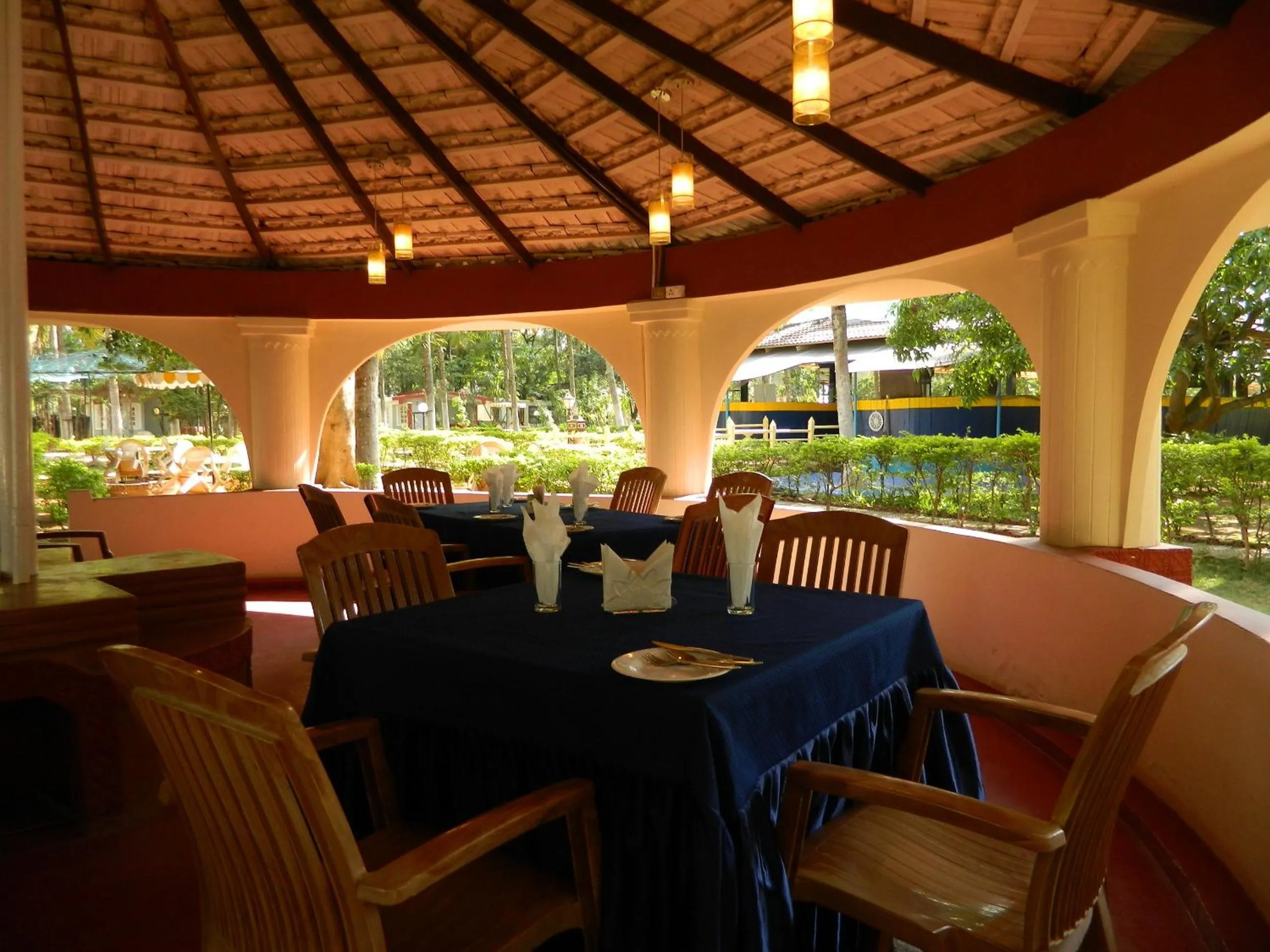 Restaurant/places to eat in Fantasy Golf Resort