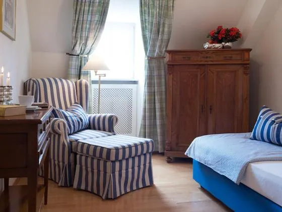 Seating area, Bed in Alte Posthalterei Zorneding