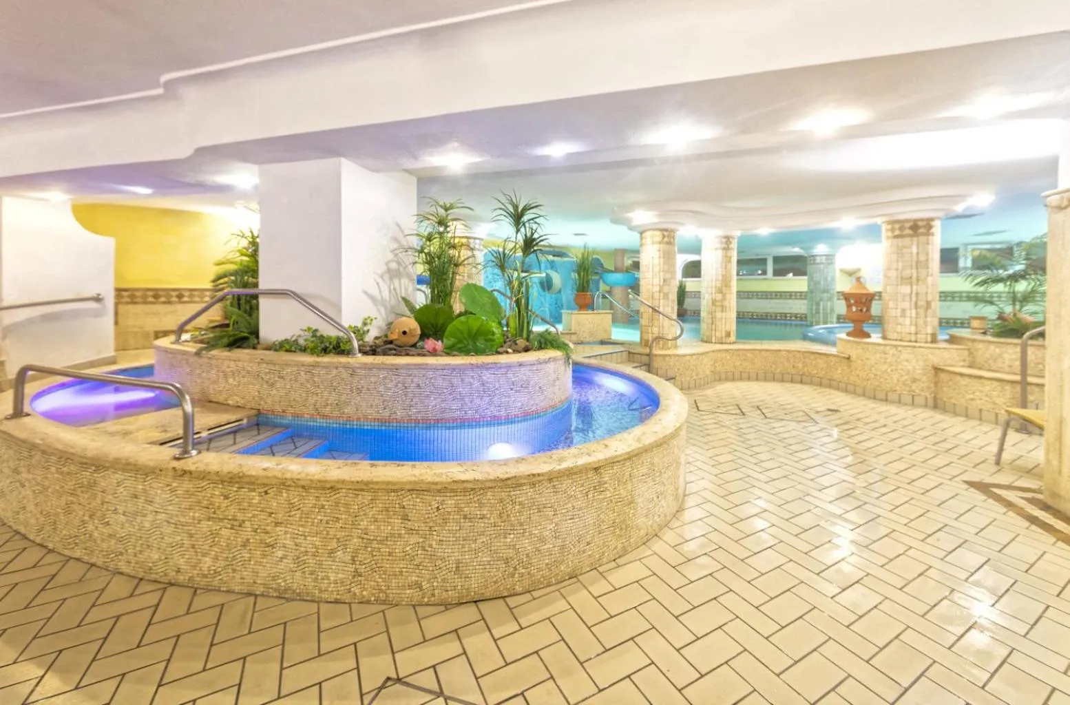 Hot Spring Bath in Hotel Terme Tritone Resort & Spa