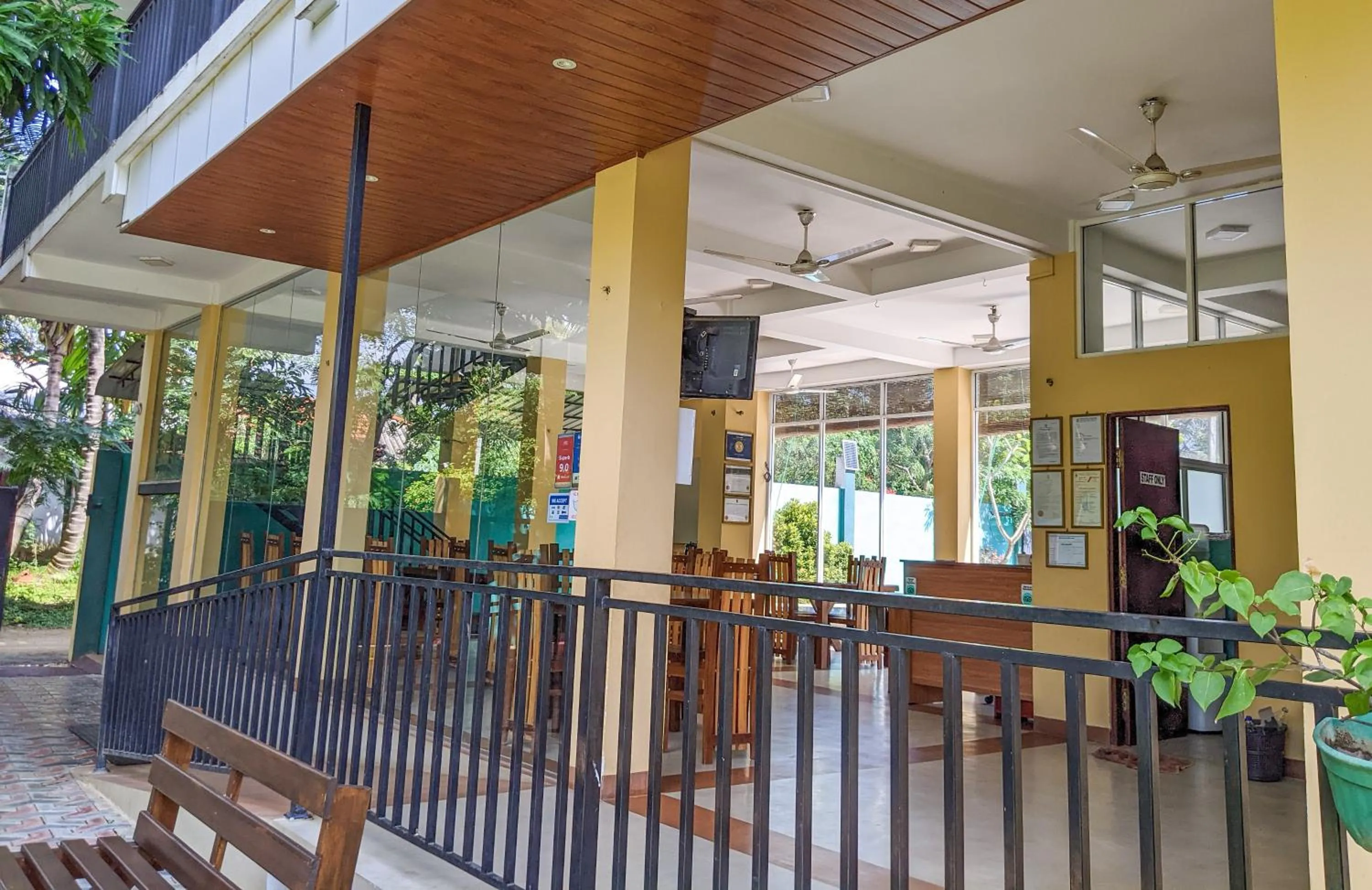 Restaurant/places to eat in Yala Golden Wild