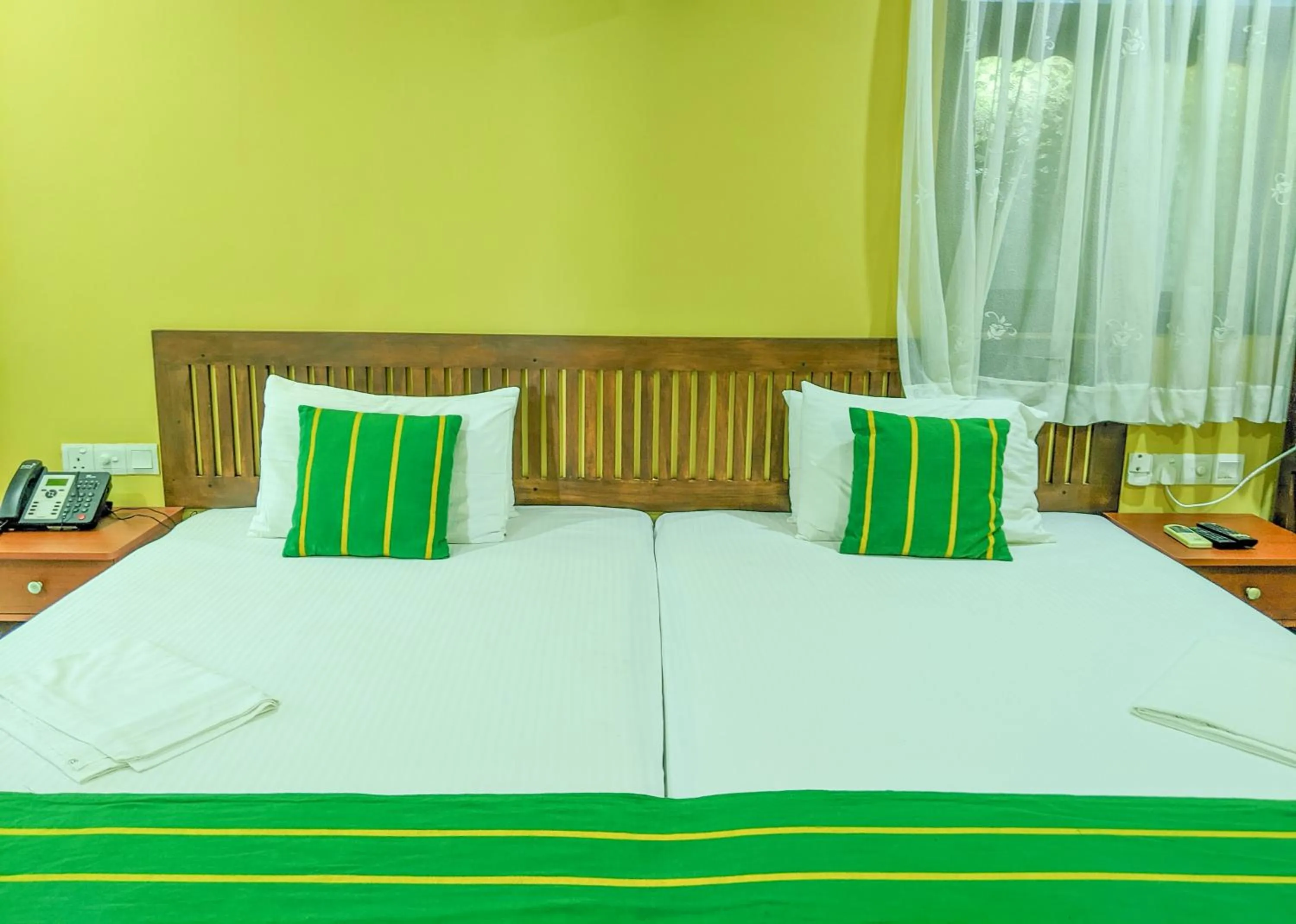 Bedroom, Bed in Yala Golden Wild