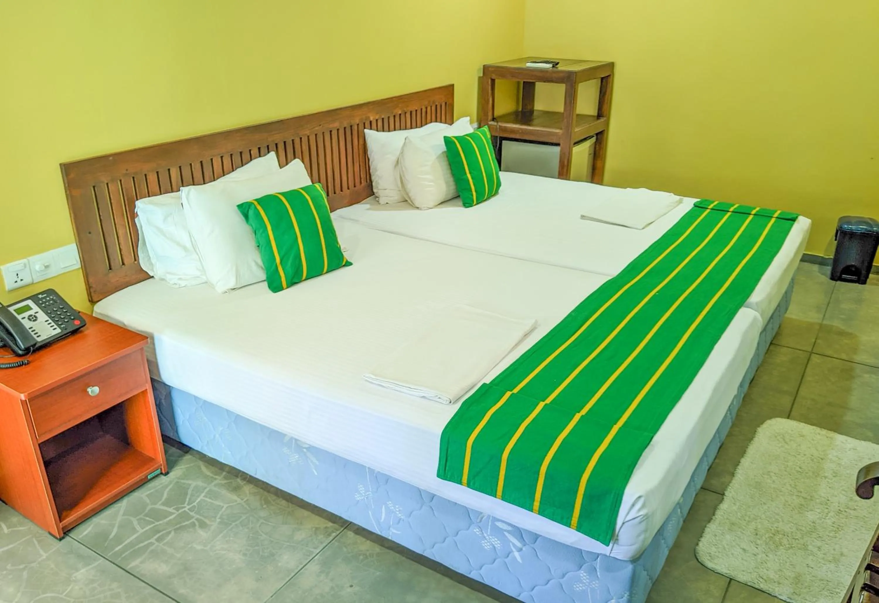 Bedroom, Bed in Yala Golden Wild