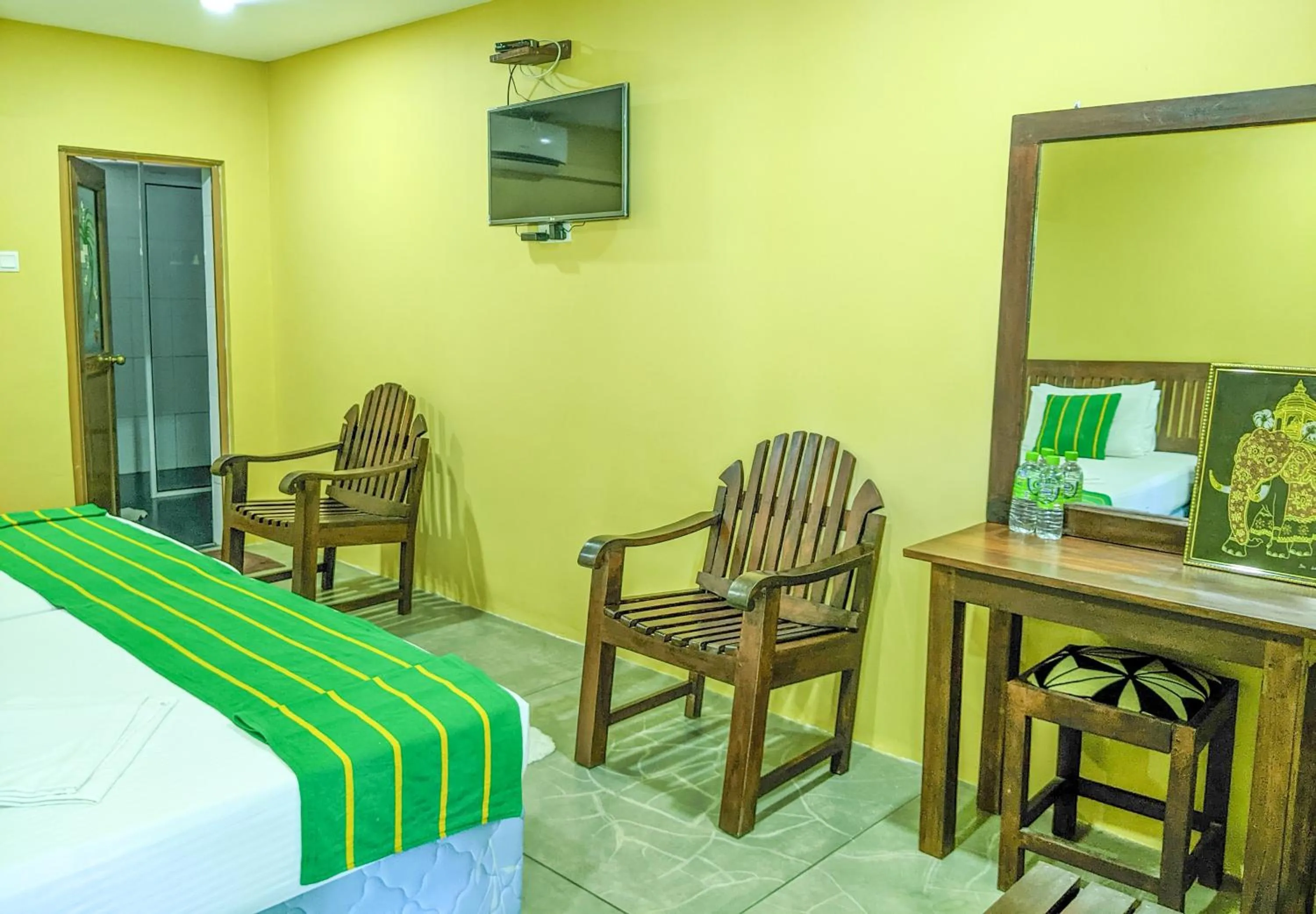 Coffee/tea facilities, Bed in Yala Golden Wild