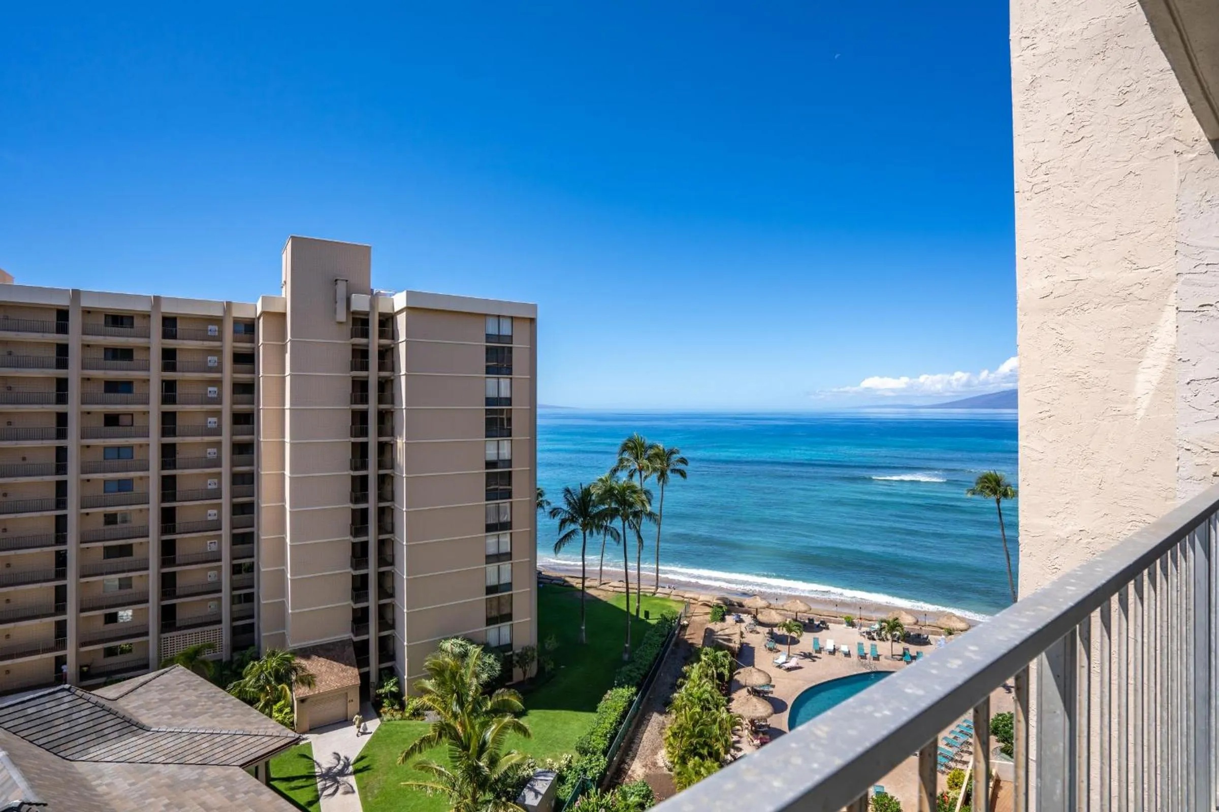 Balcony/Terrace in Royal Kahana 920