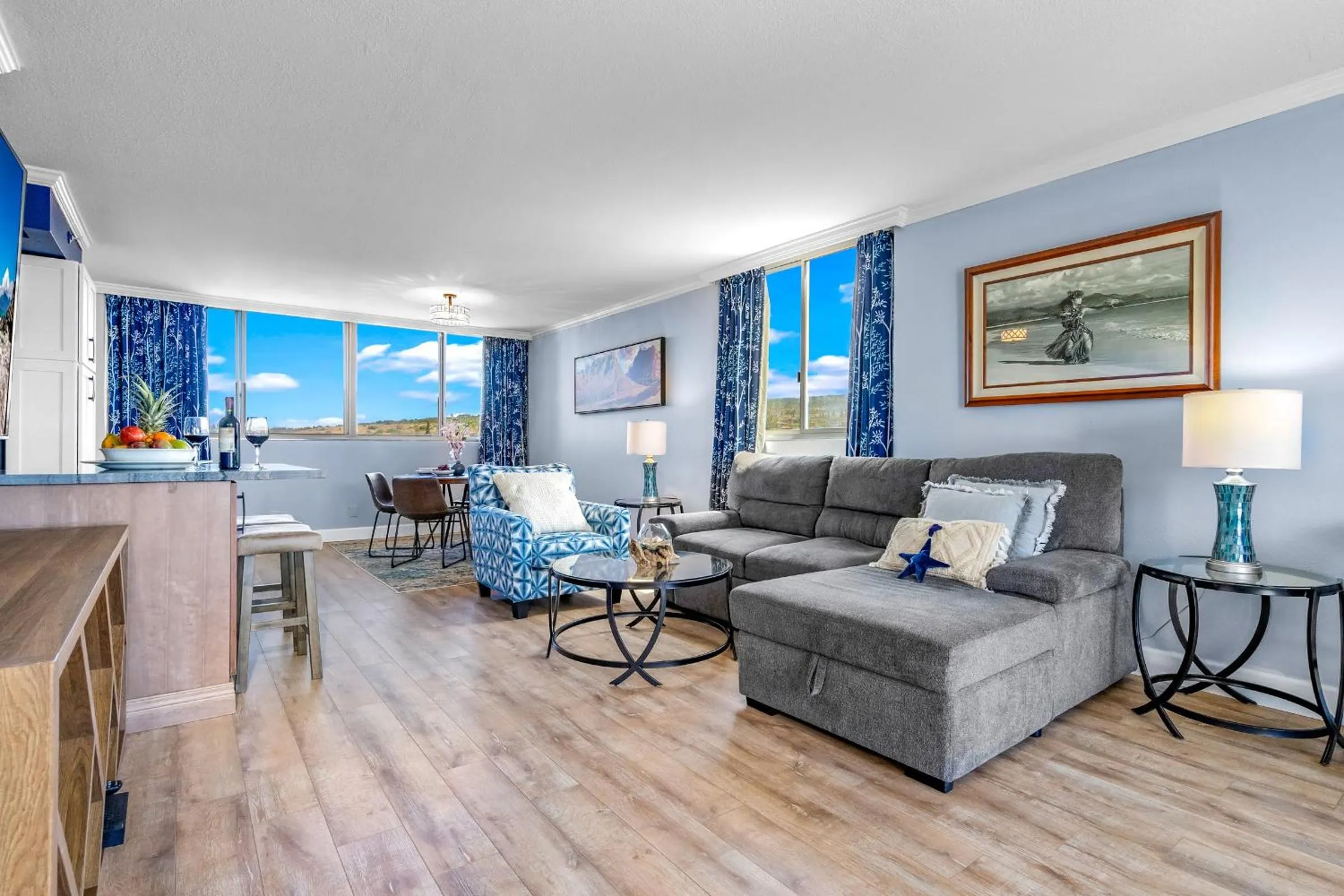 Living room in Royal Kahana 920