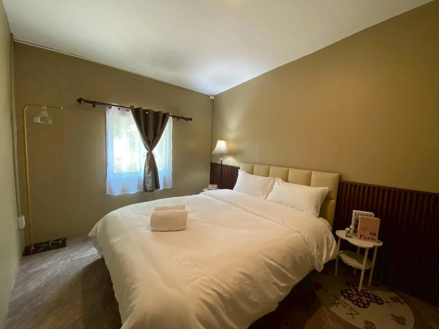 Bed in Grand Bangsaen Hotel