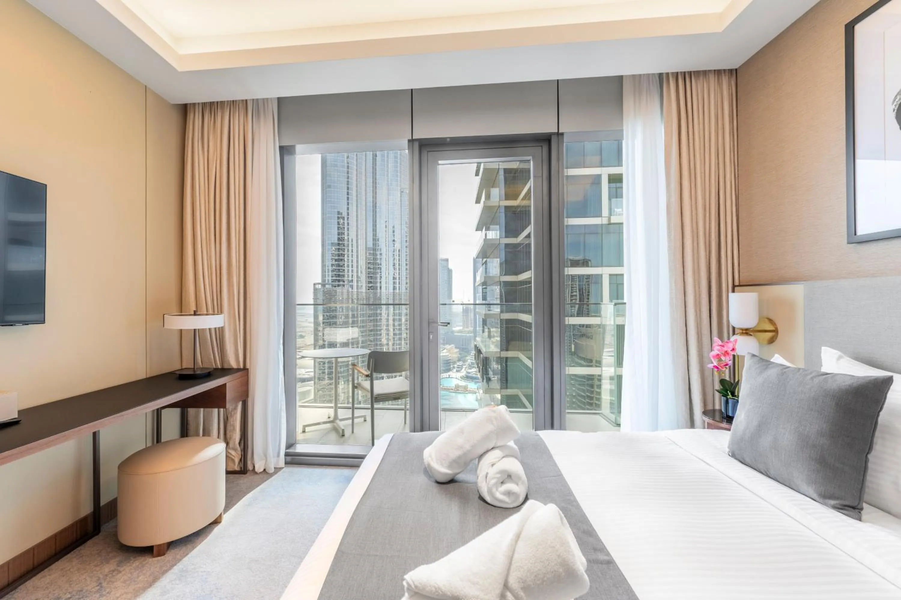 Bed in Address Dubai Opera Residences