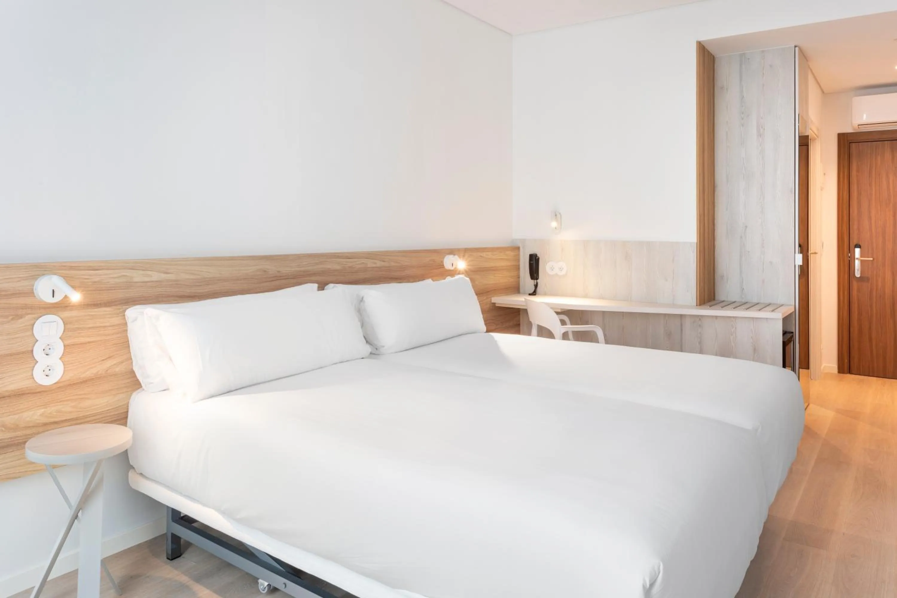 Bed in B&B HOTEL Olhão Algarve