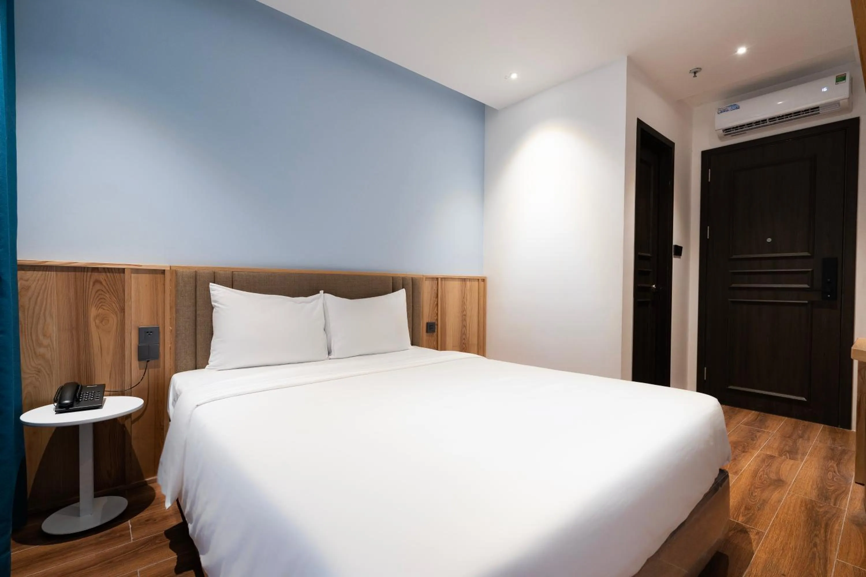 Bed in Haven Hut Riverside Hotel