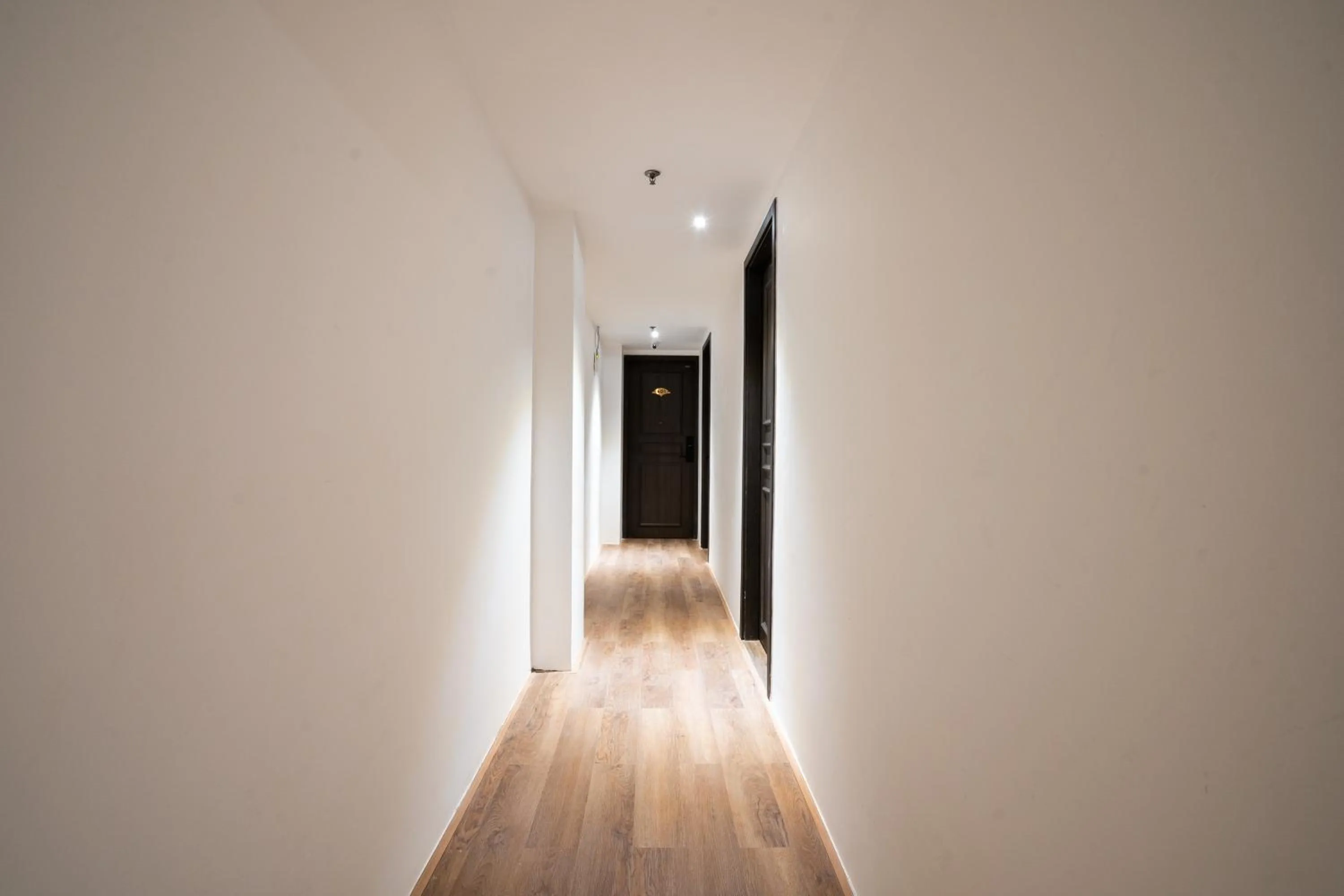 hair dresser in Haven Hut Riverside Hotel