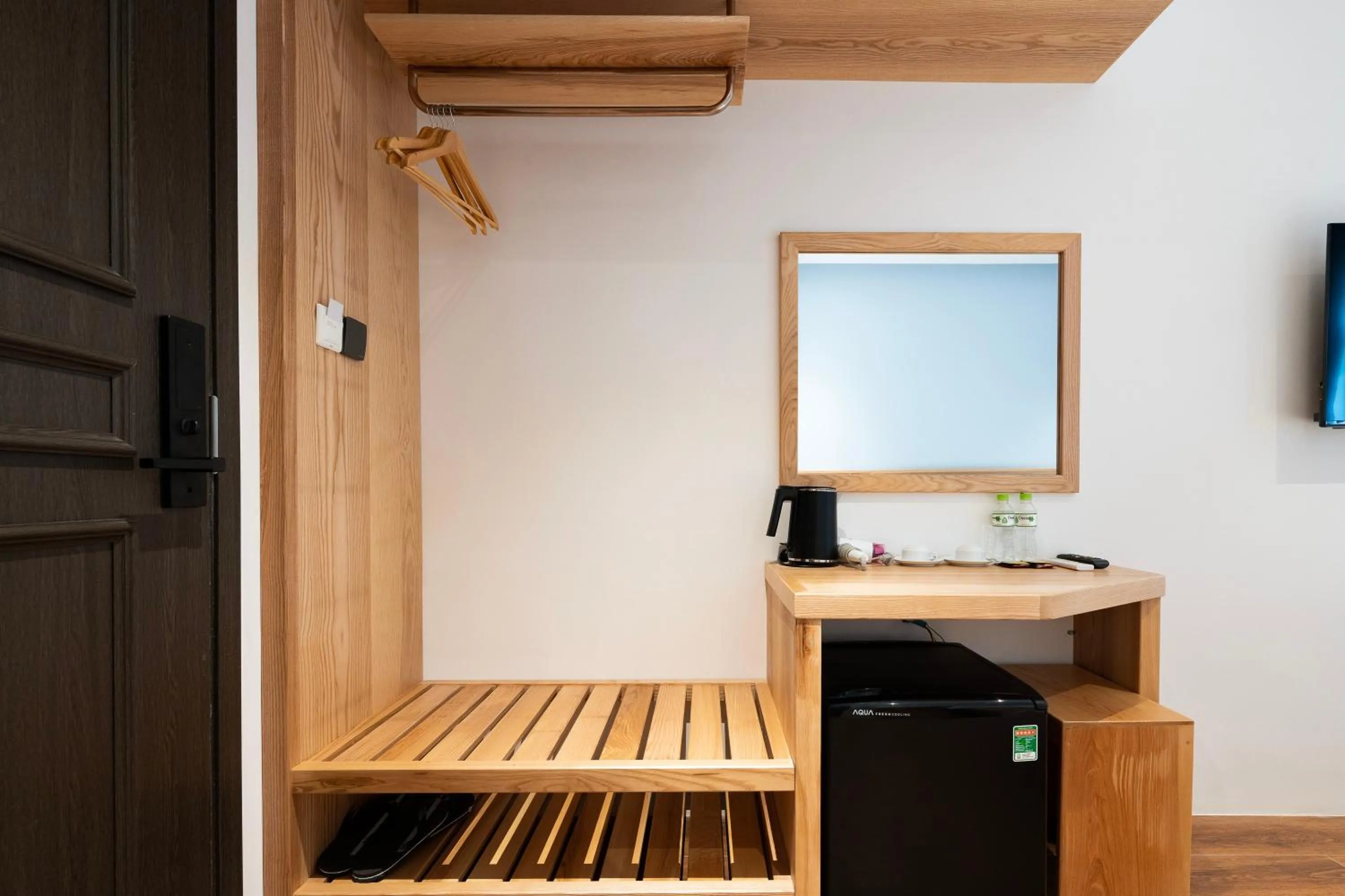 hair dresser in Haven Hut Riverside Hotel