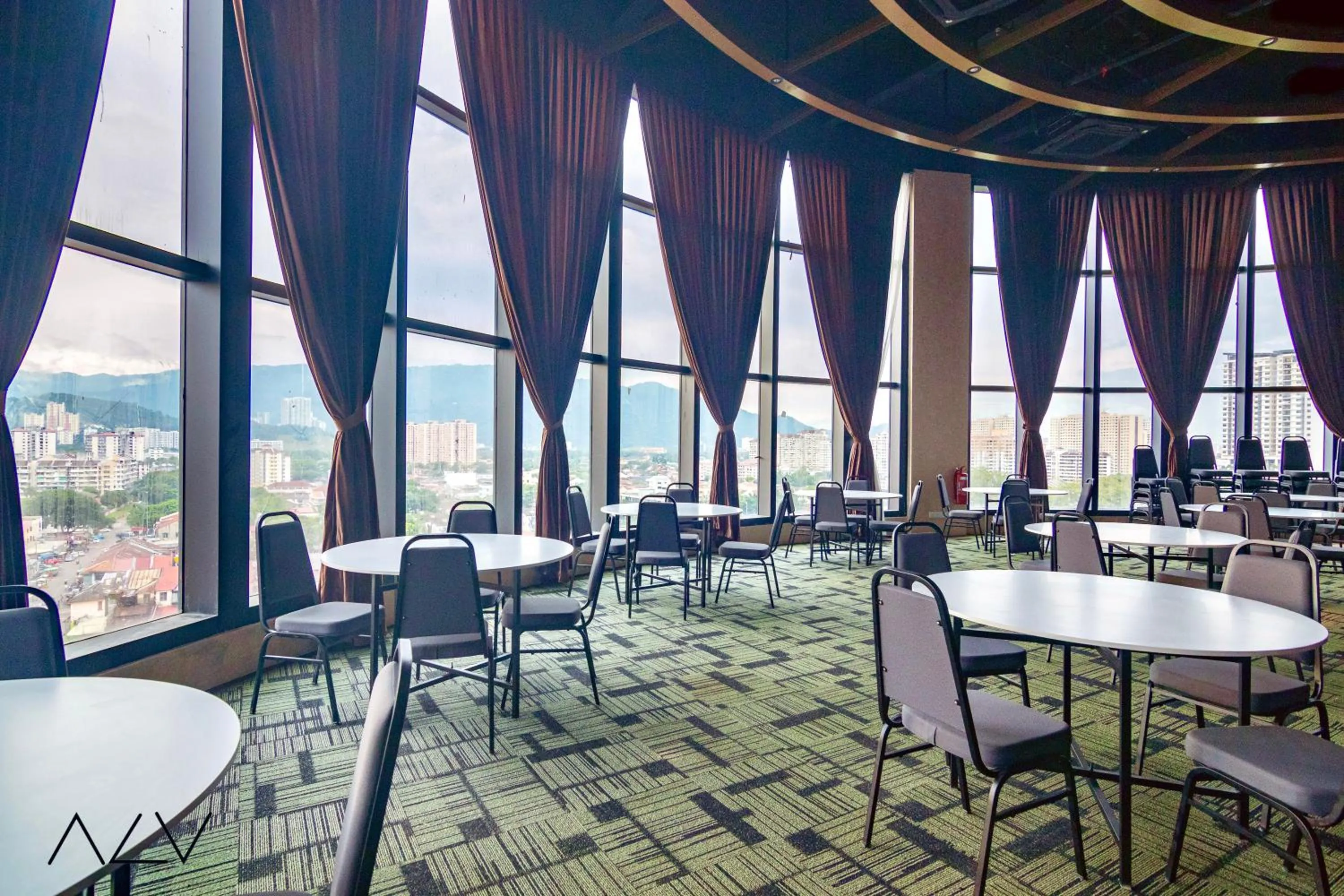 Banquet/Function facilities in Urban Suites, Classic Collection by Stellar ALV