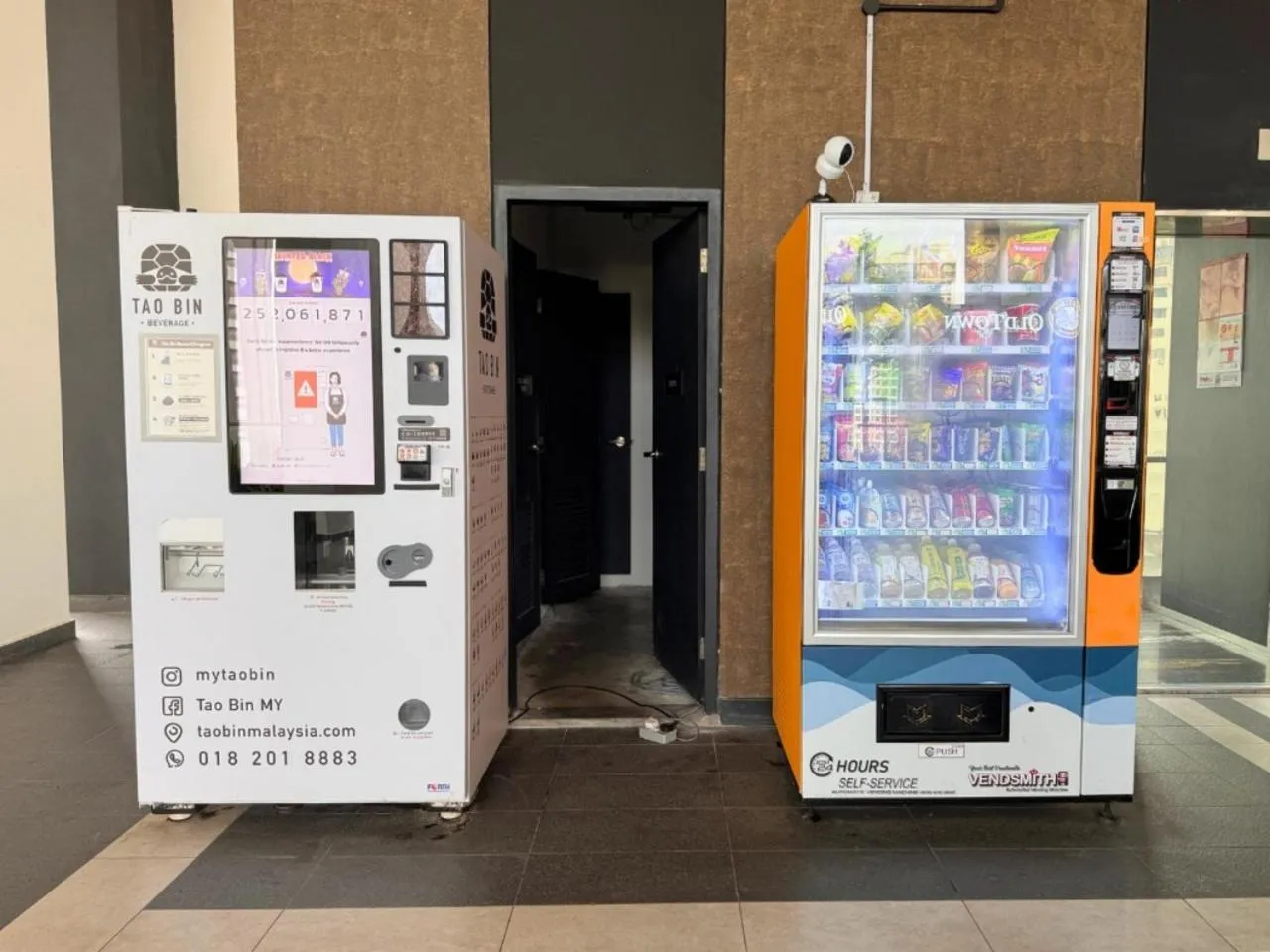 vending machine in Urban Suites, Classic Collection by Stellar ALV