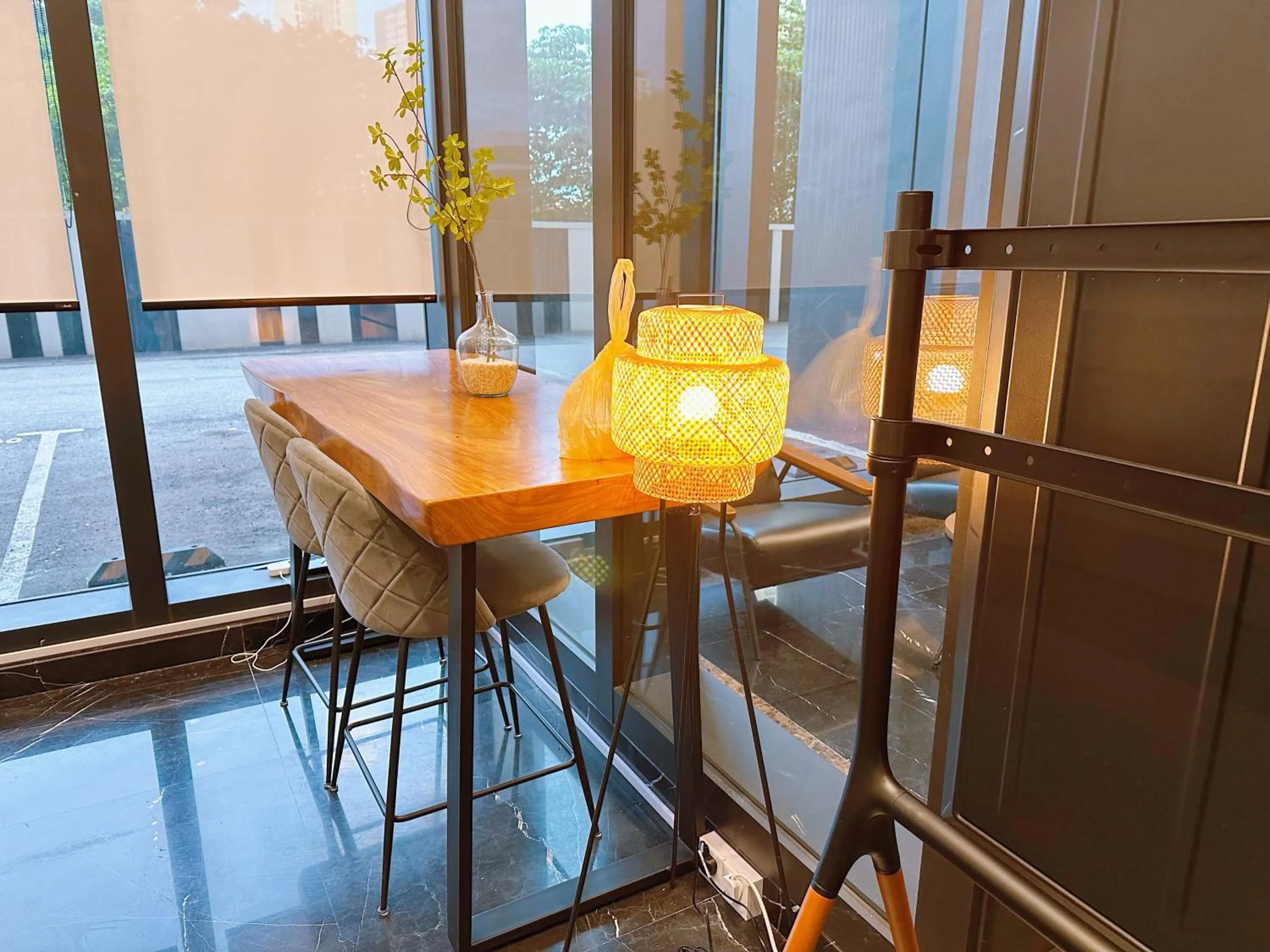 Seating area in Urban Suites, Classic Collection by Stellar ALV