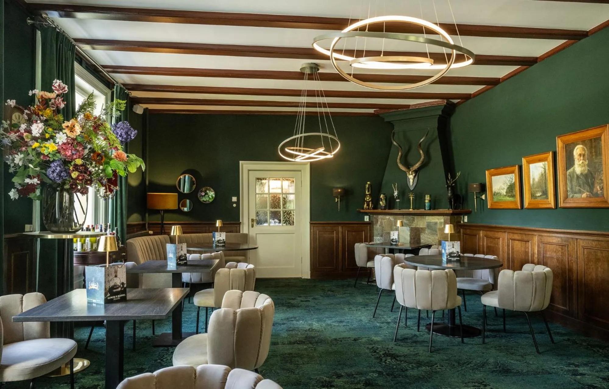 Restaurant/places to eat in Landgoed Hotel & Restaurant Carelshaven