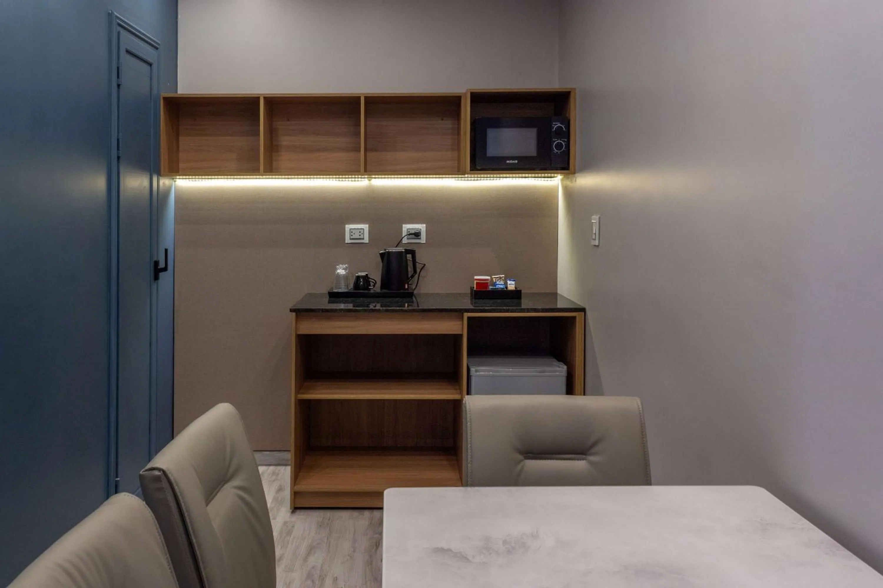 Photo of the whole room, Bed in Tryp by Wyndham Asuncion