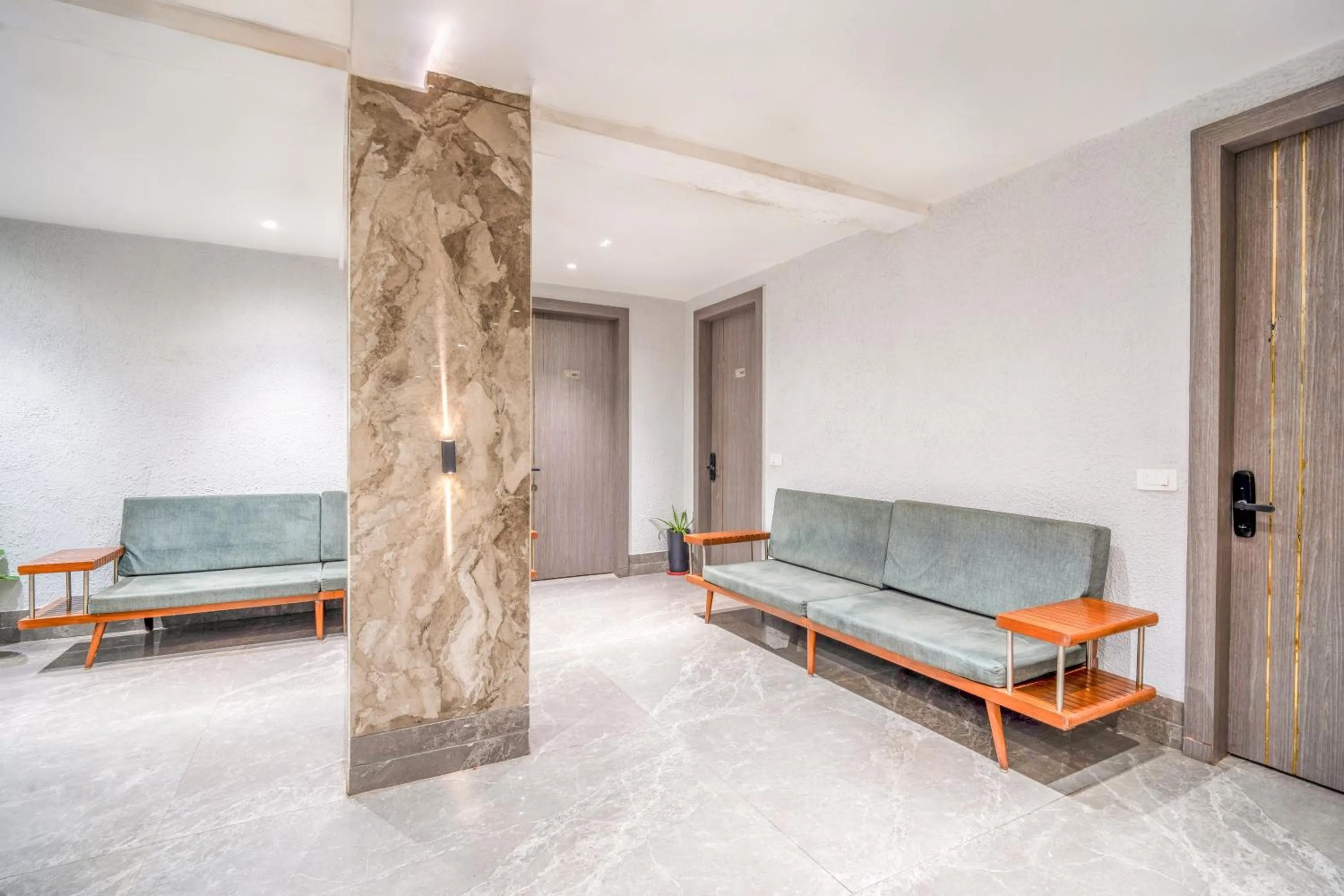 Lobby or reception in The White Seasons