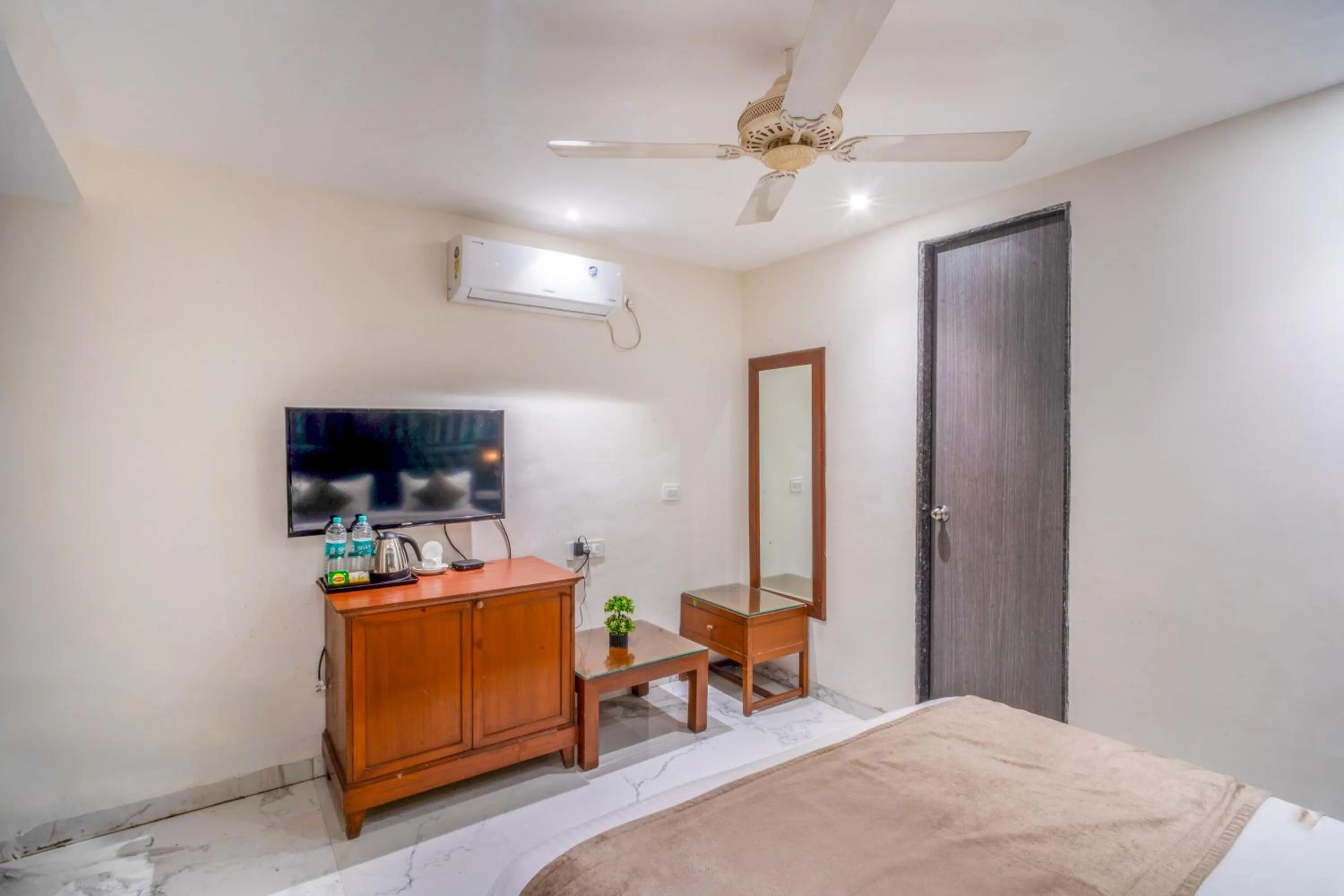 TV and multimedia, Bed in The White Seasons