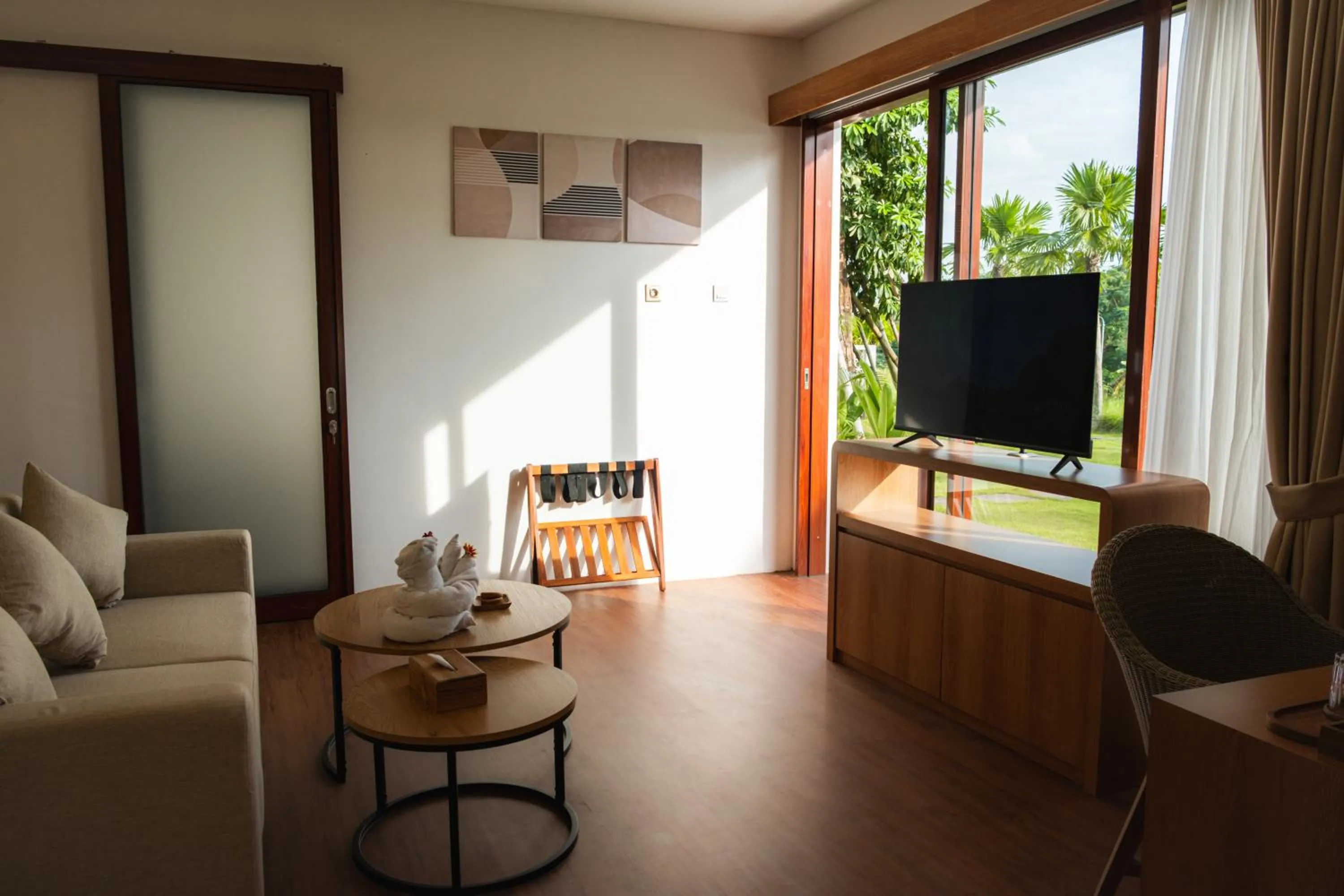 TV and multimedia in Padi Villa Canggu