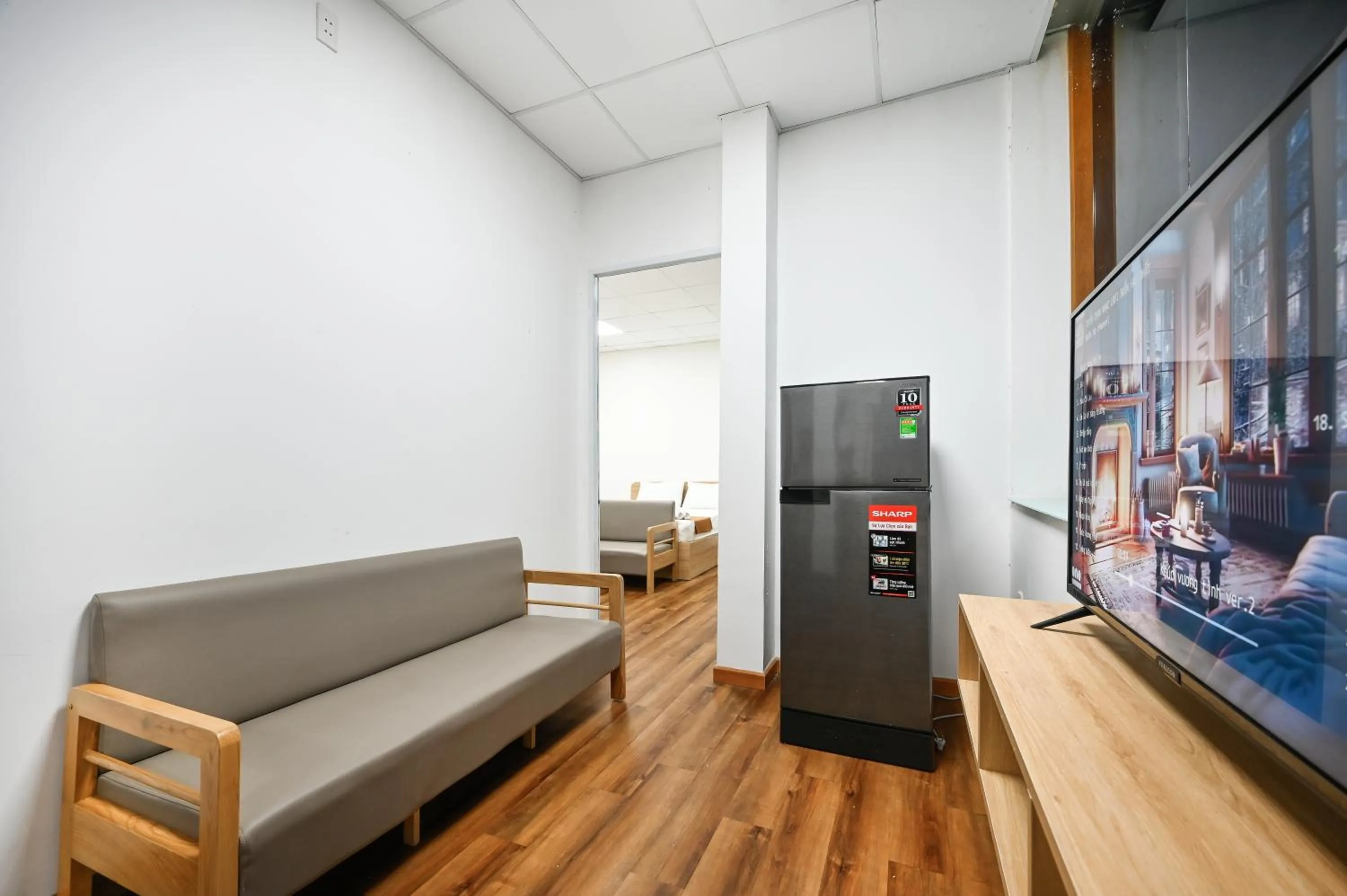 Communal lounge/ TV room in LalaHouse Summer Park