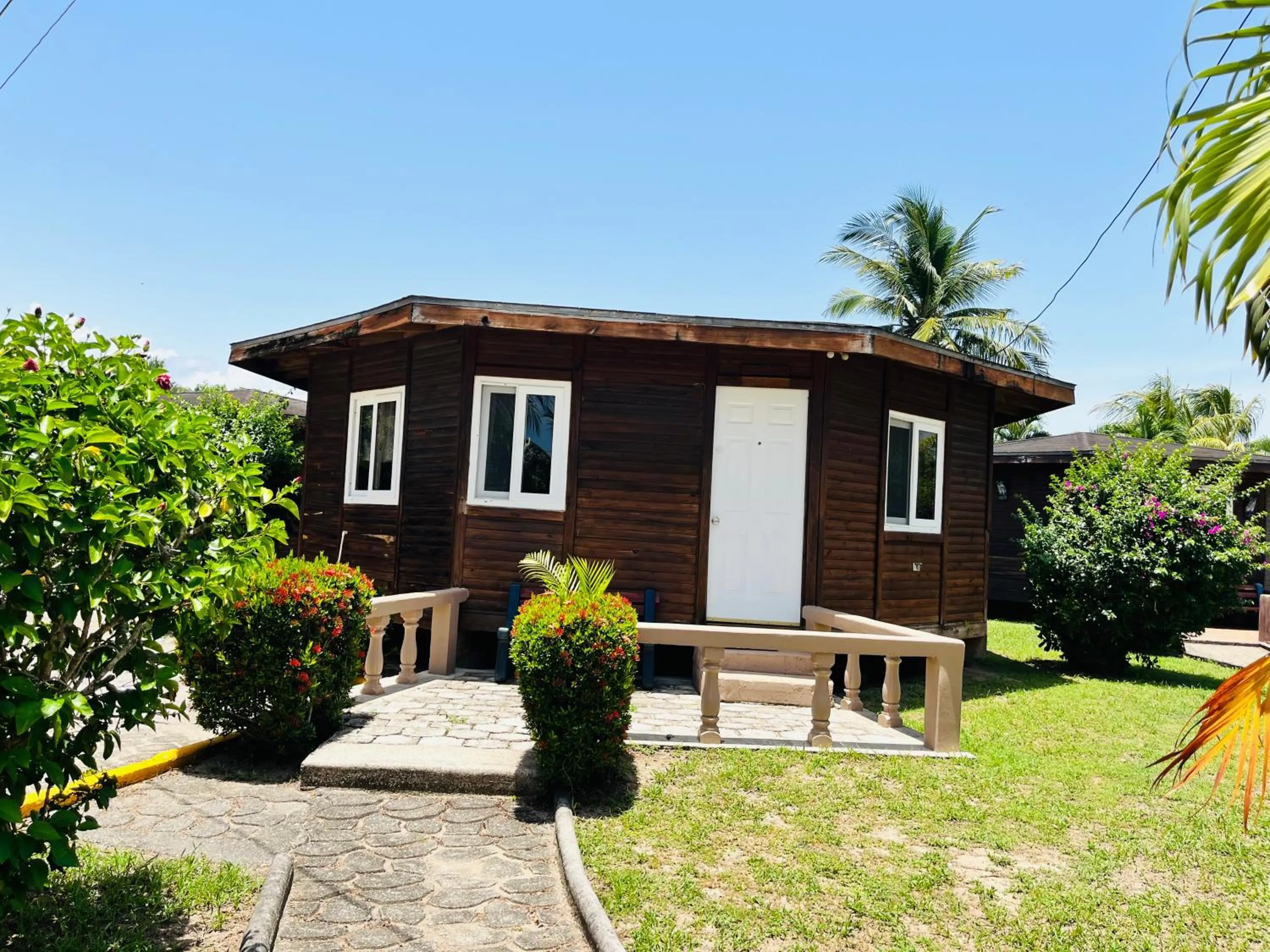 Honduras Shores Plantations