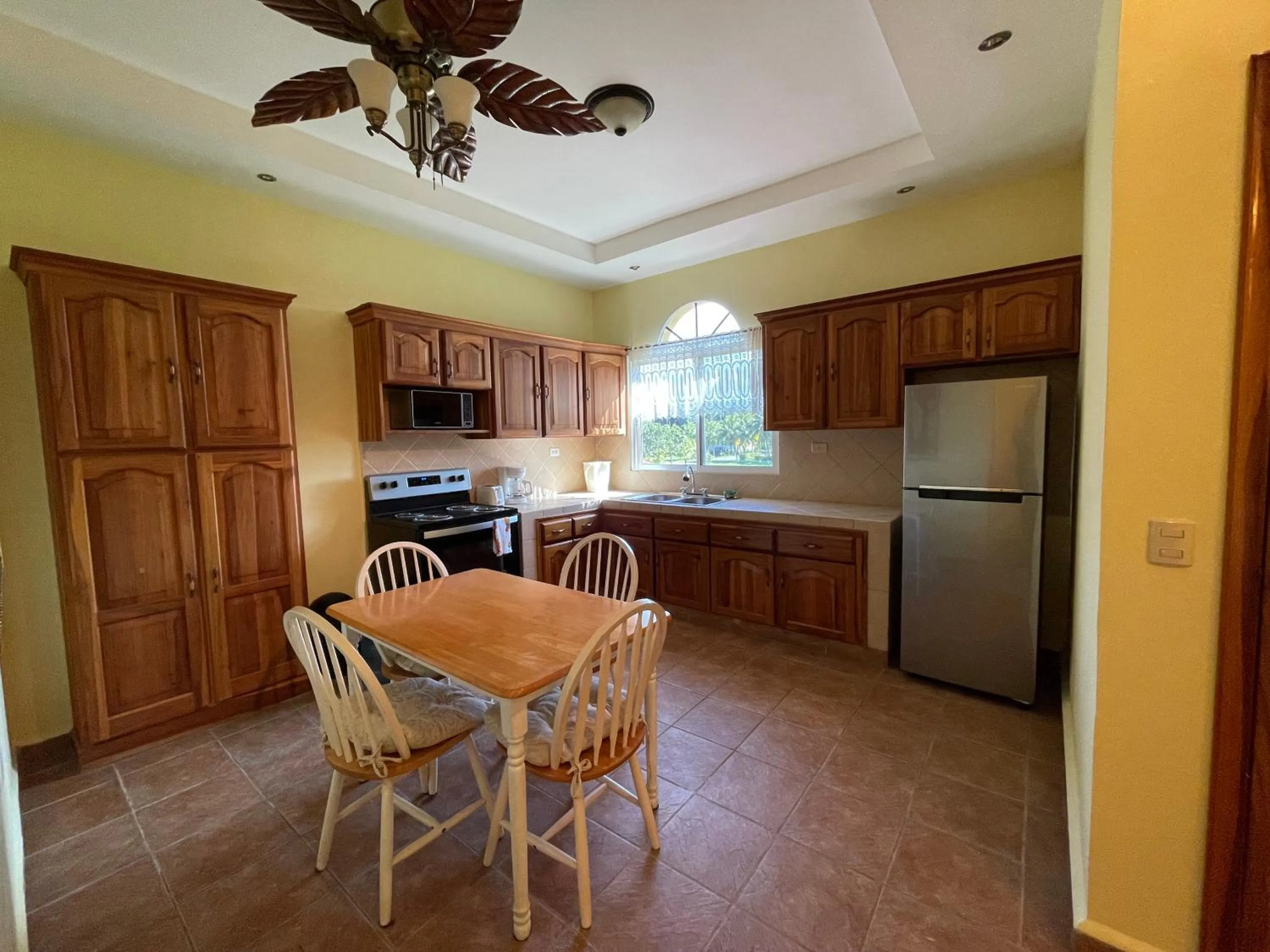 kitchen in Honduras Shores Plantations