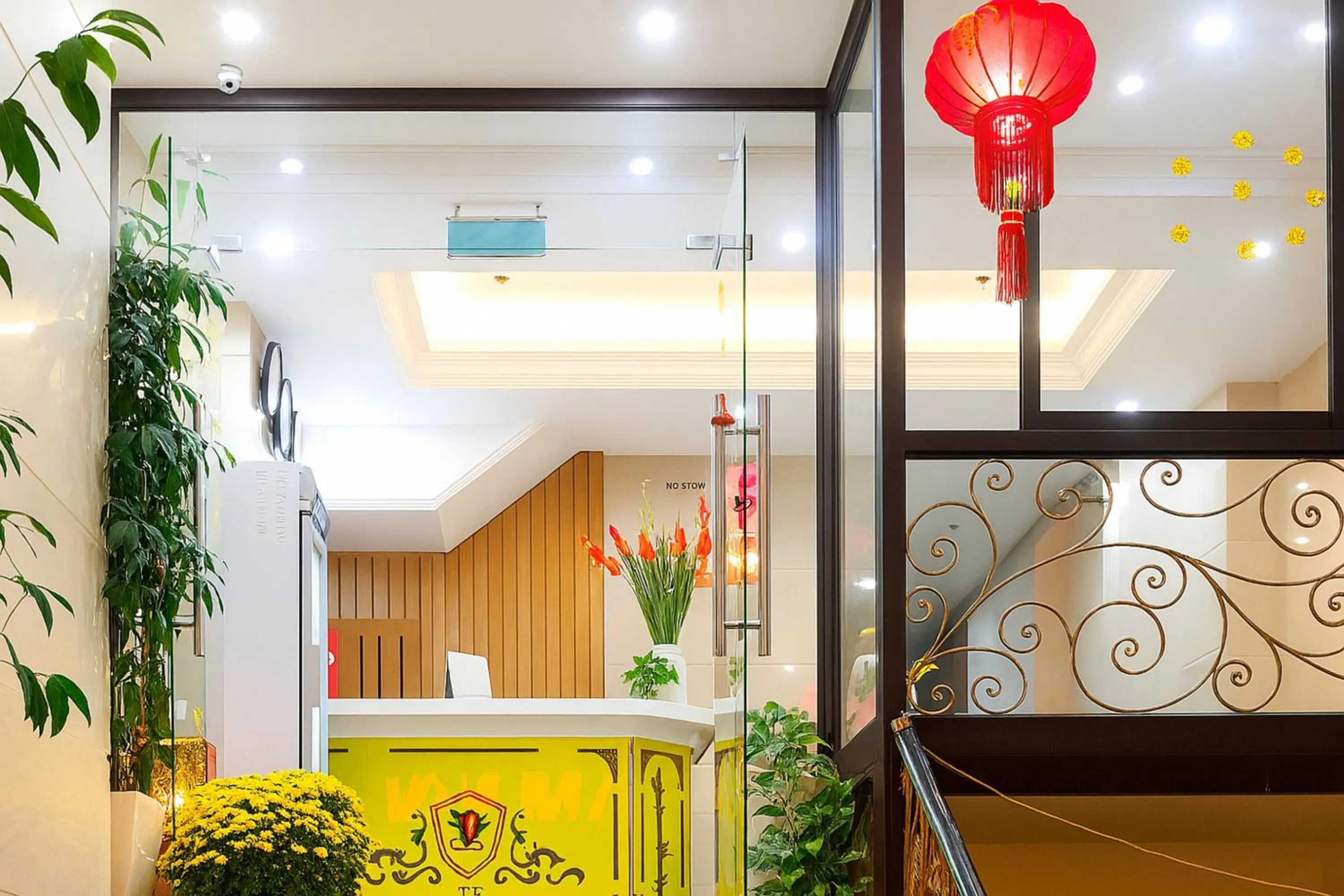 Facade/entrance in Yen Indochine