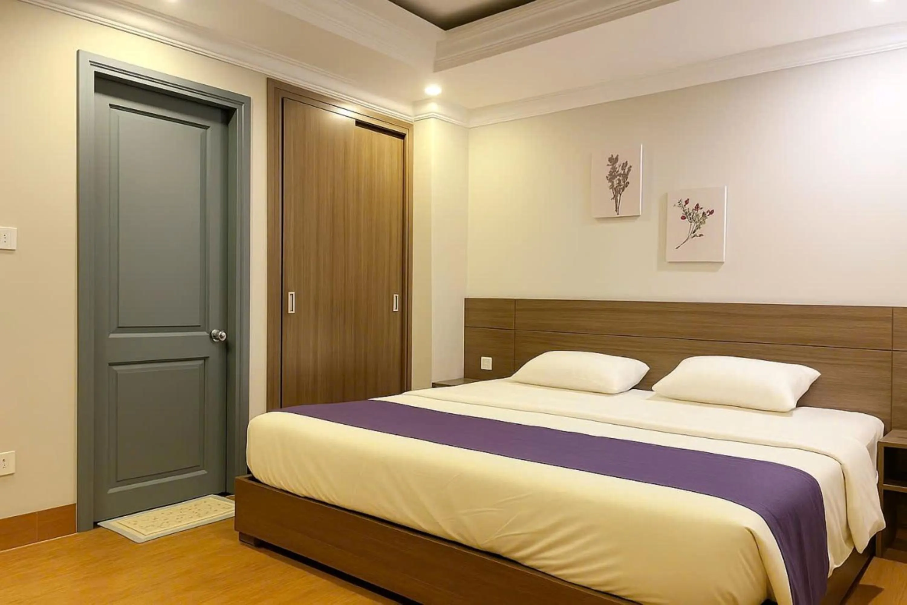 Bed in Yen Indochine