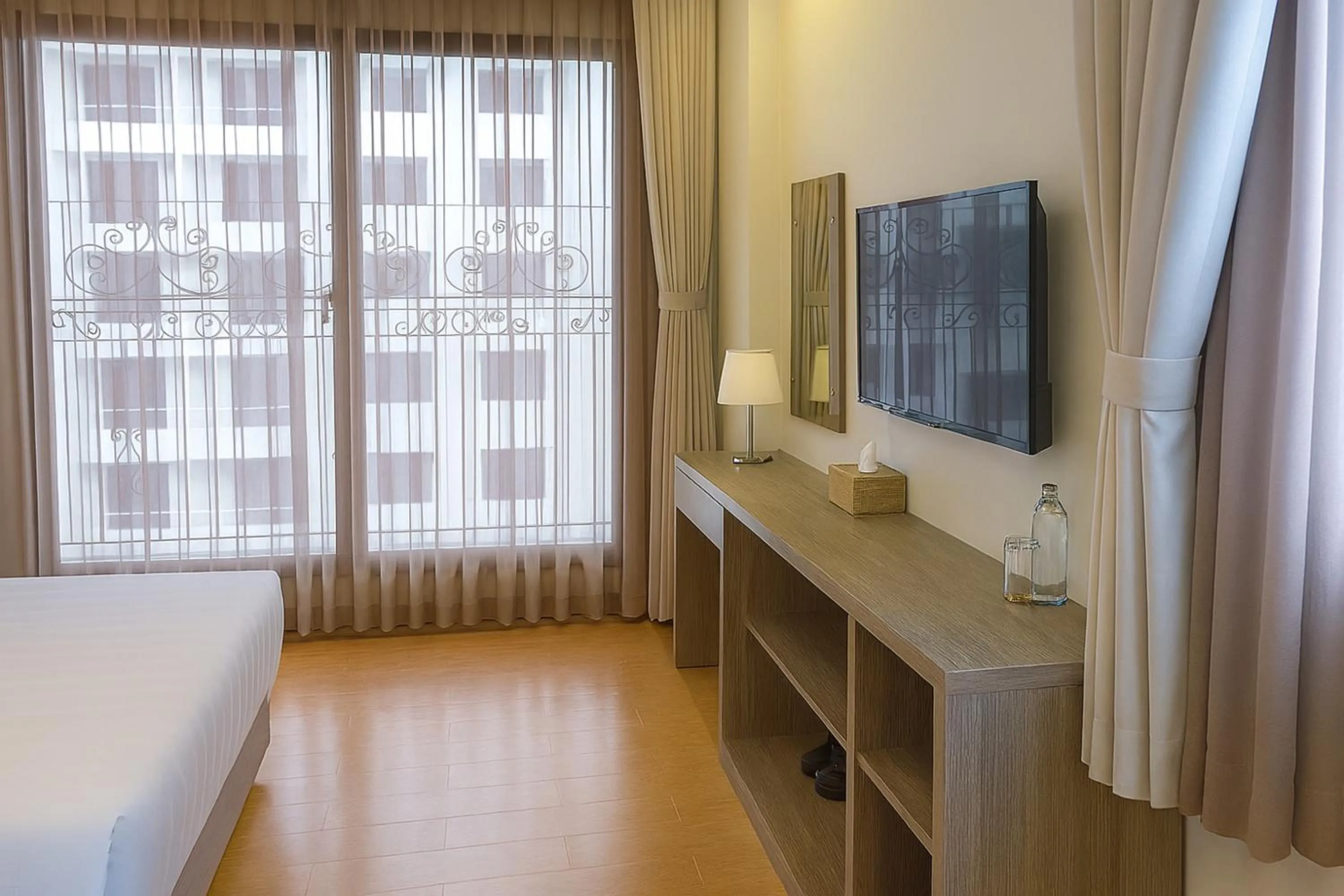 Bedroom, Bed in Yen Indochine