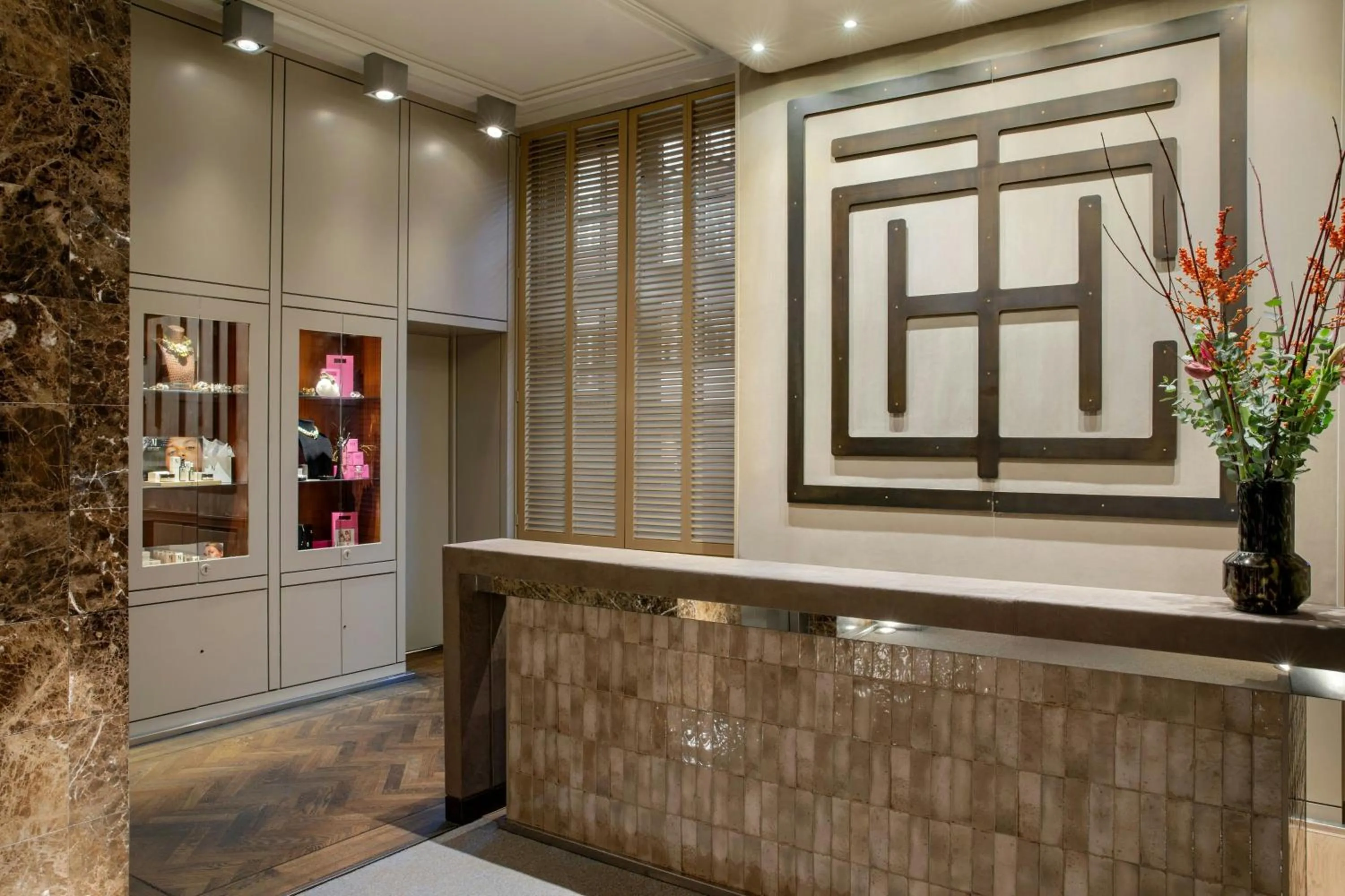 Lobby or reception in The College Hotel Amsterdam, Autograph Collection