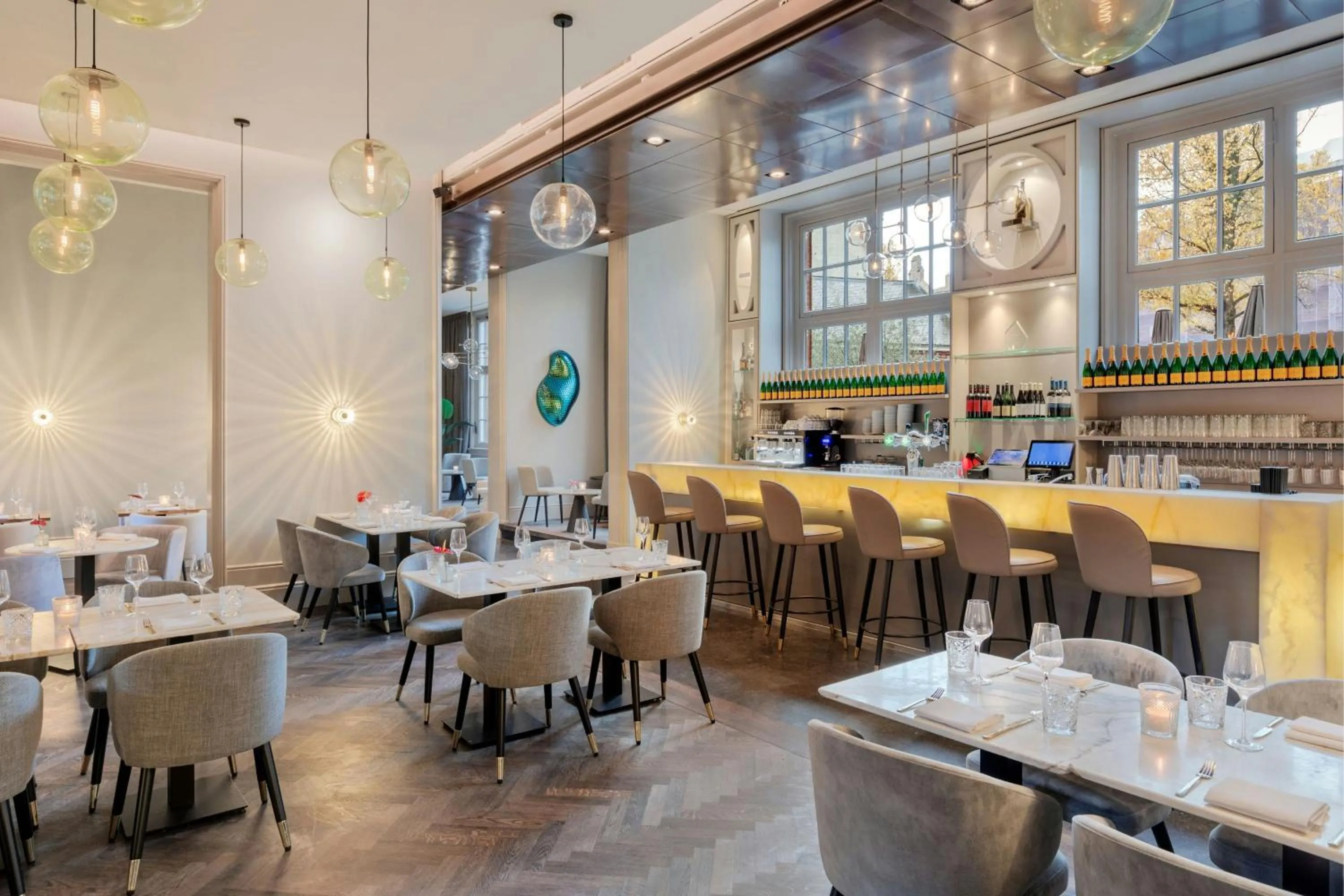 Lounge or bar in The College Hotel Amsterdam, Autograph Collection